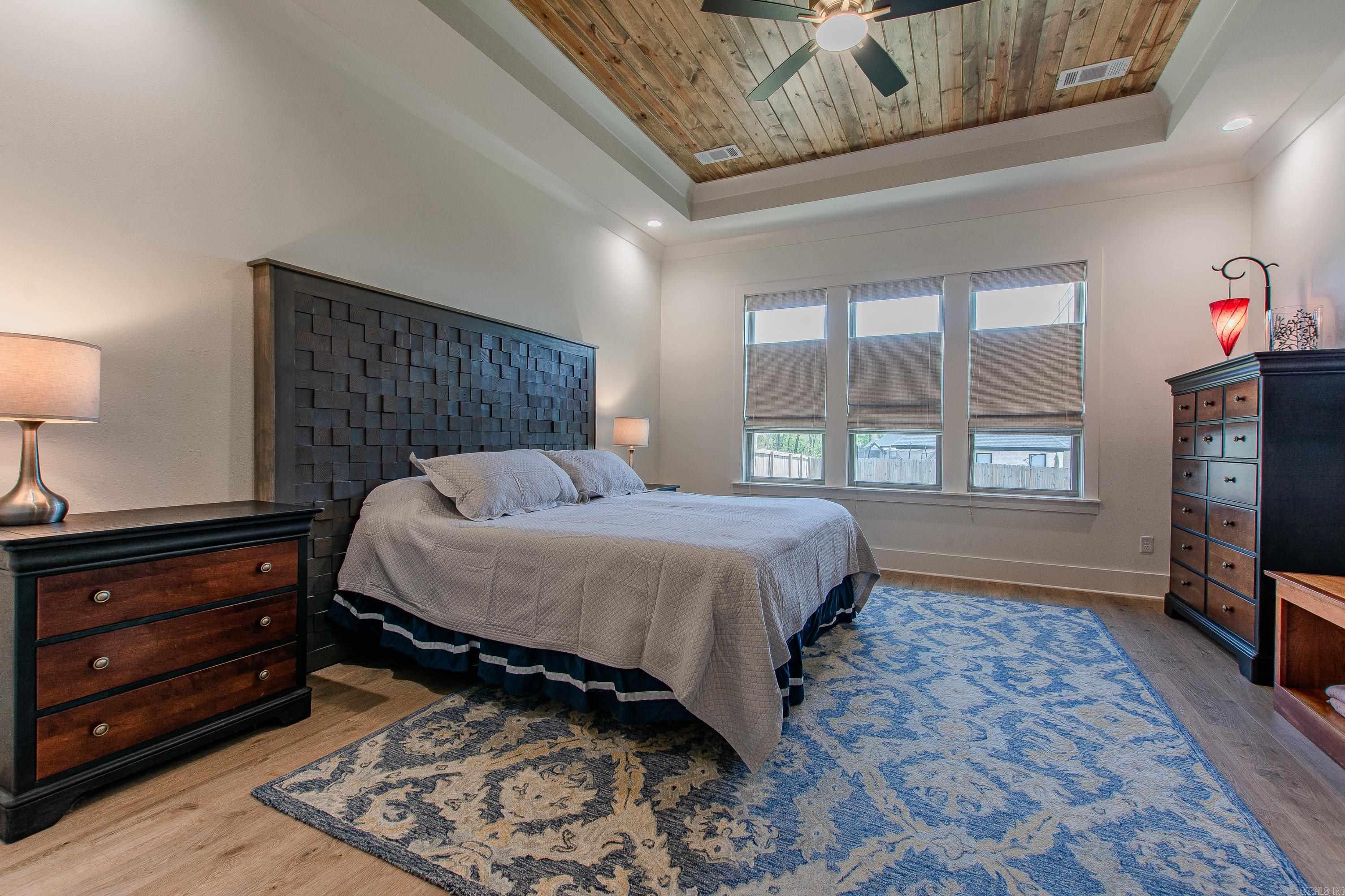 THE POINTE HURRICANE ESTATES - Residential