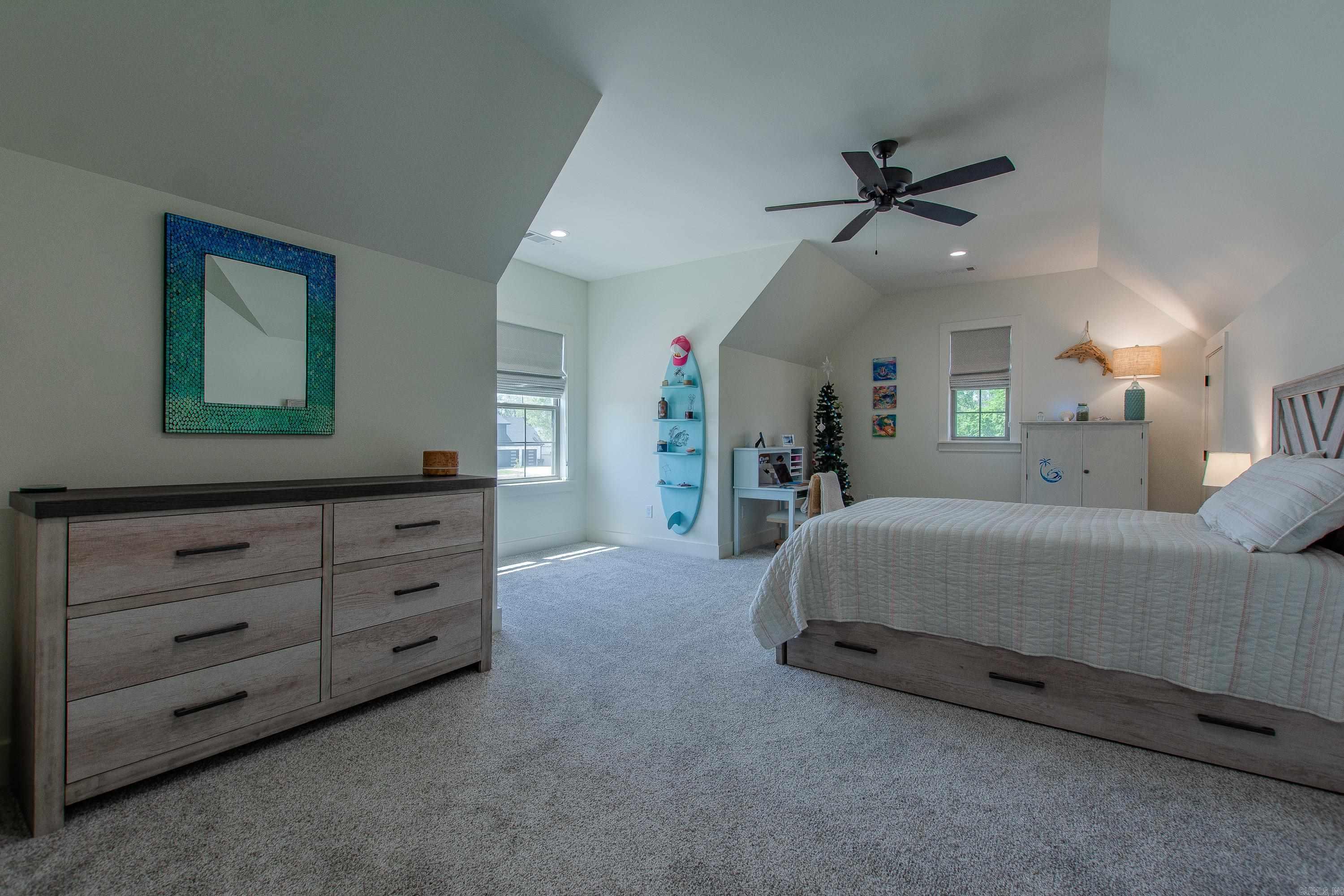 THE POINTE HURRICANE ESTATES - Residential