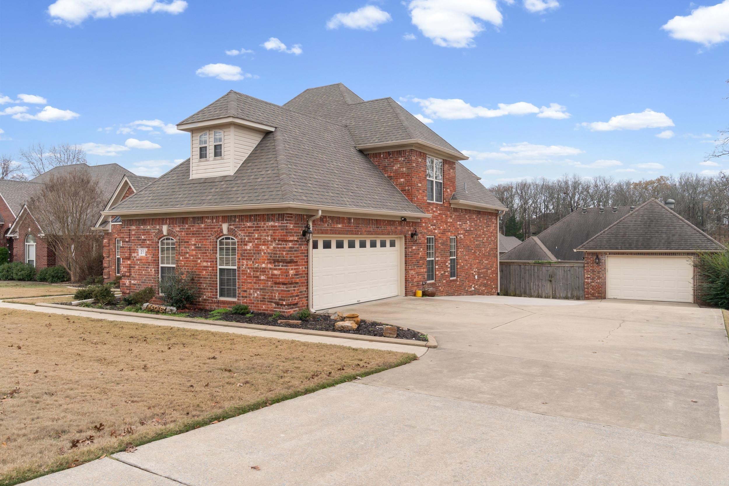 THE PARK ON MT SPRINGS - Residential