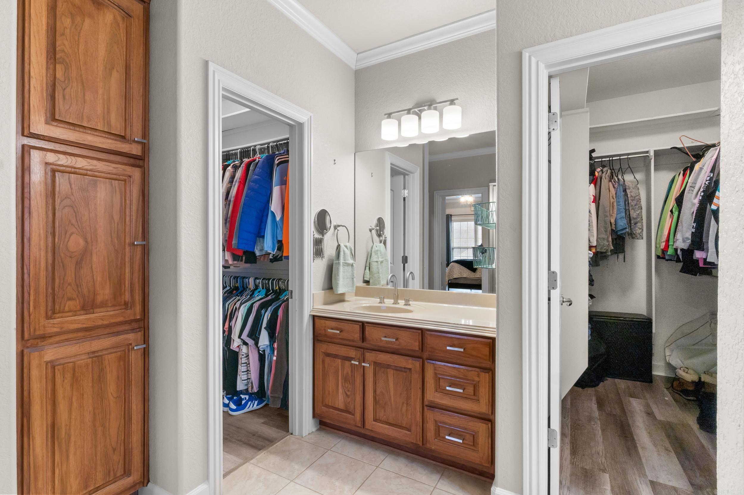 THE PARK ON MT SPRINGS - Residential