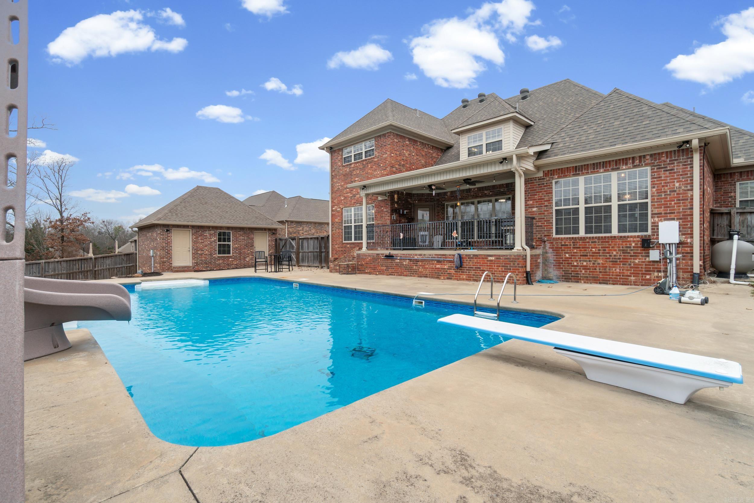 THE PARK ON MT SPRINGS - Residential