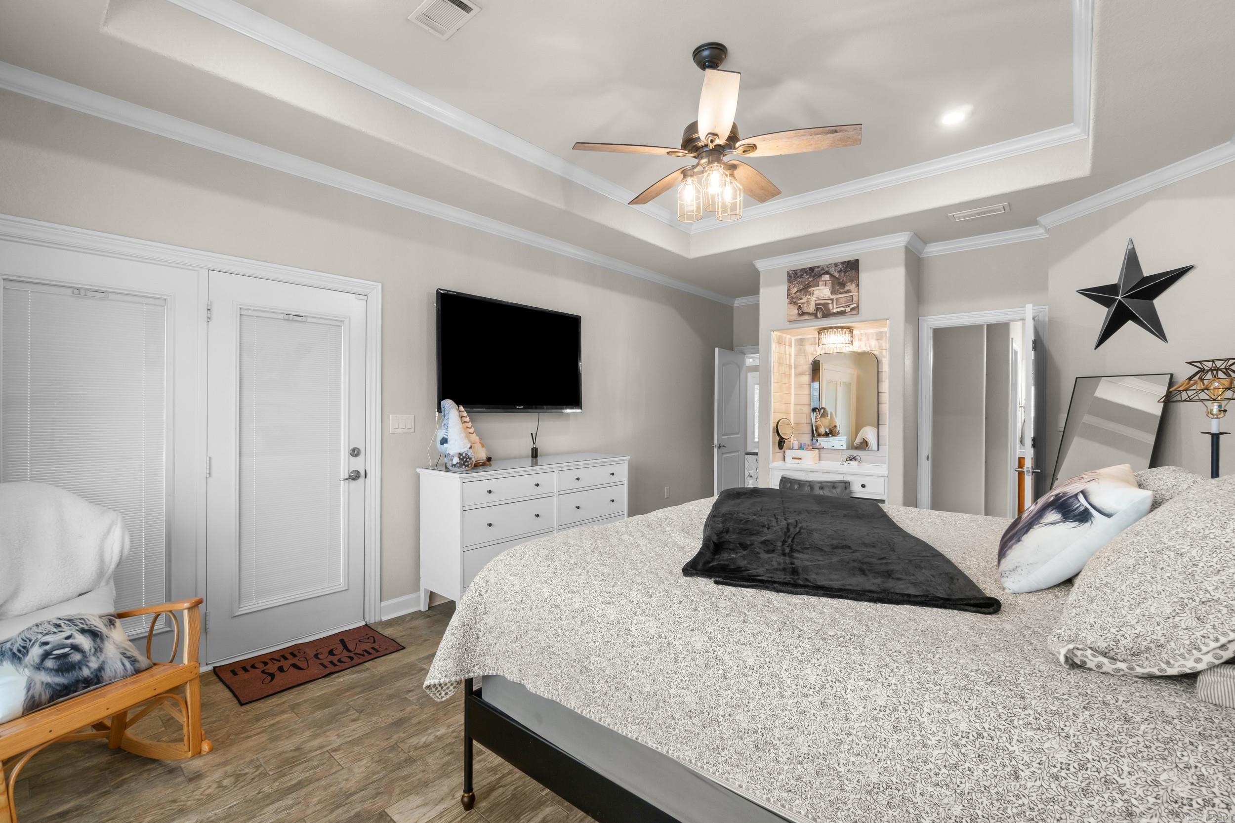 THE PARK ON MT SPRINGS - Residential