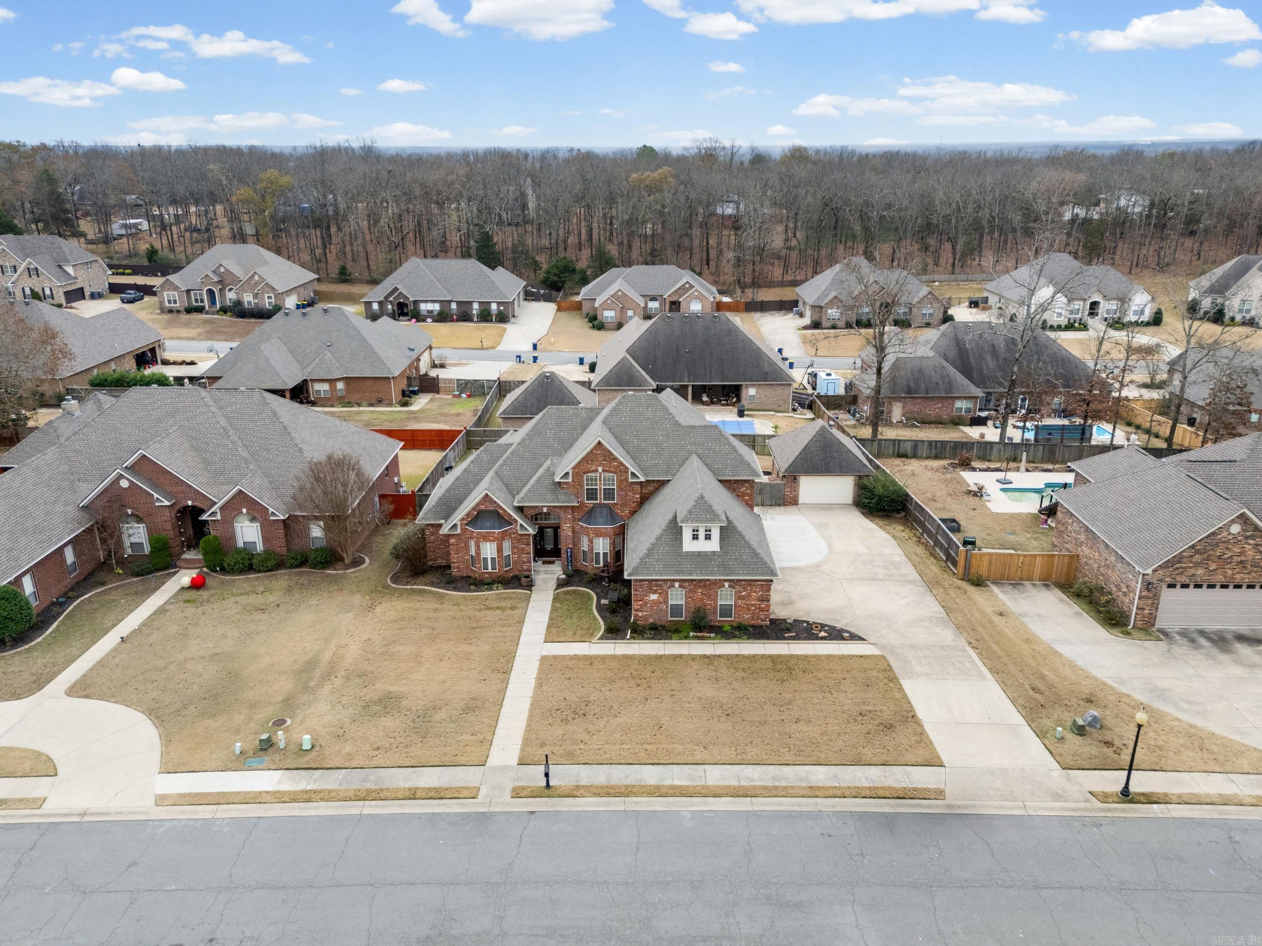 THE PARK ON MT SPRINGS - Residential