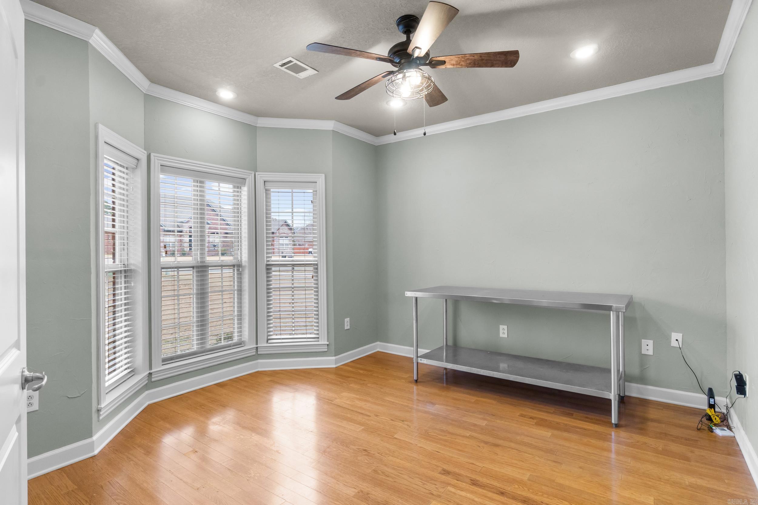 THE PARK ON MT SPRINGS - Residential