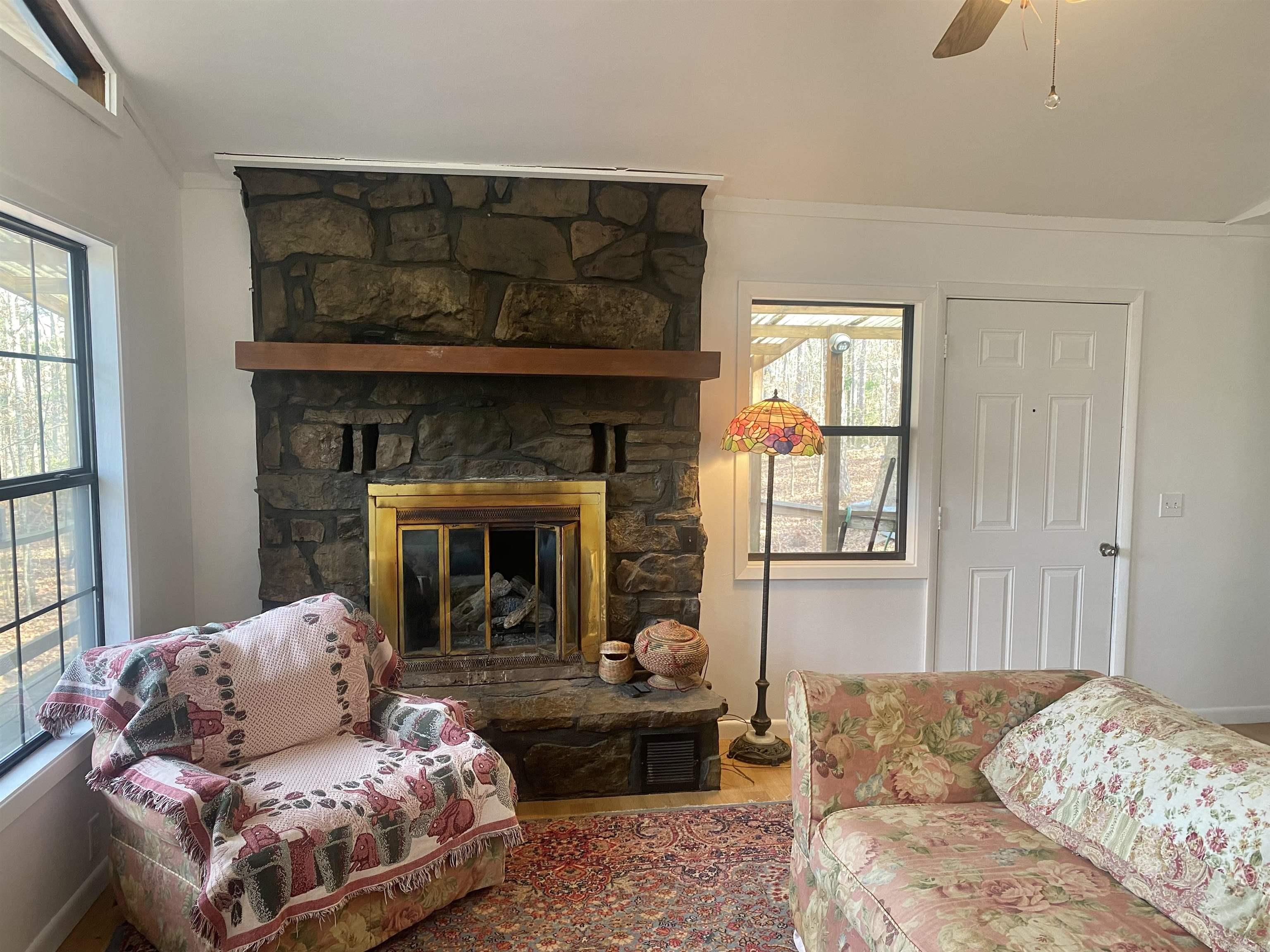 Lakeshore Hills-Andersons Lake - Residential