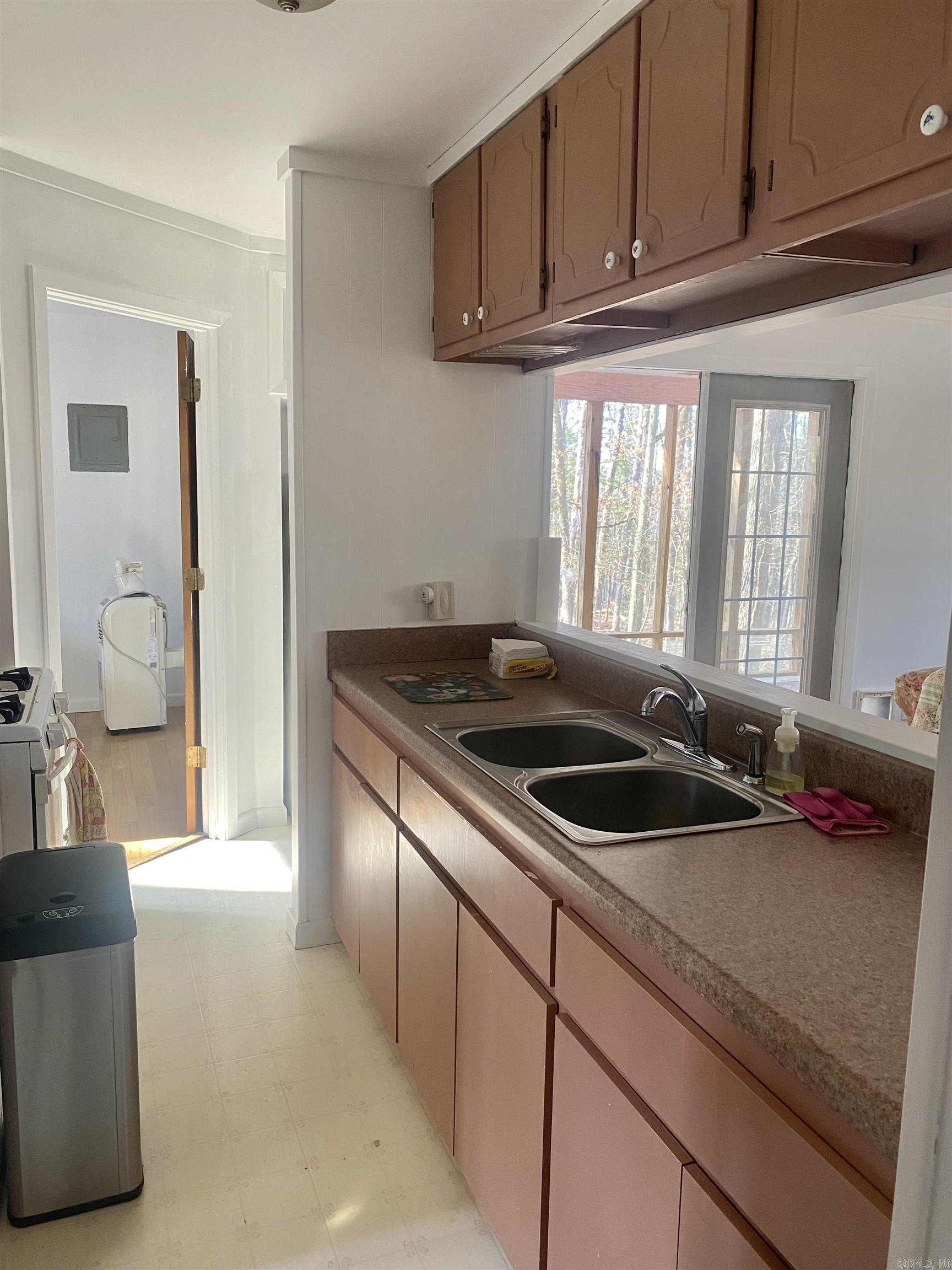 Lakeshore Hills-Andersons Lake - Residential