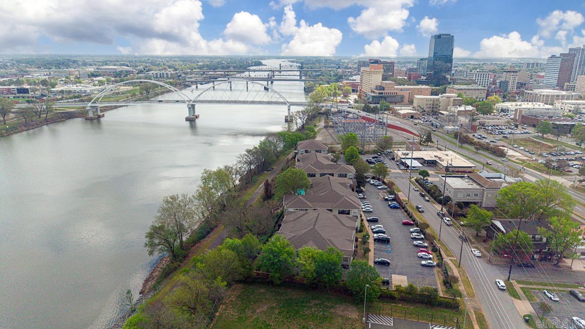 THE CLIFFS HPR - Residential