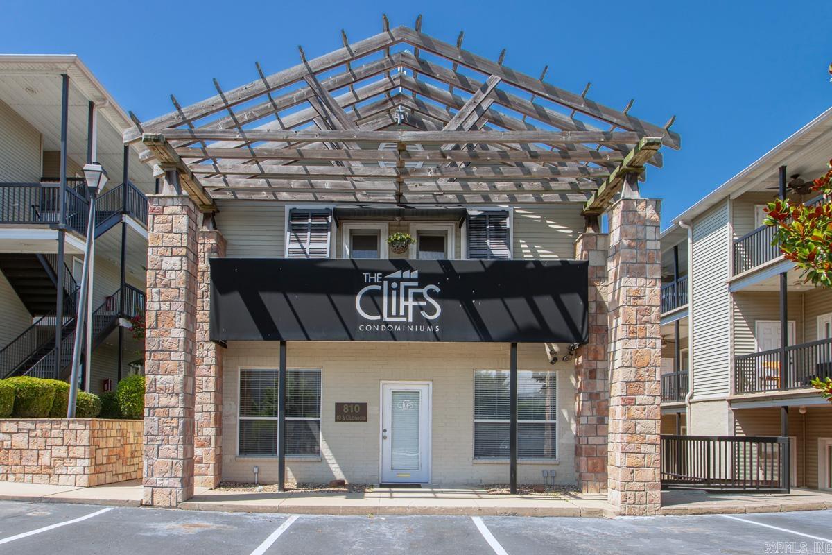 THE CLIFFS HPR - Residential