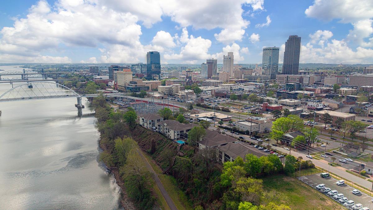 THE CLIFFS HPR - Residential