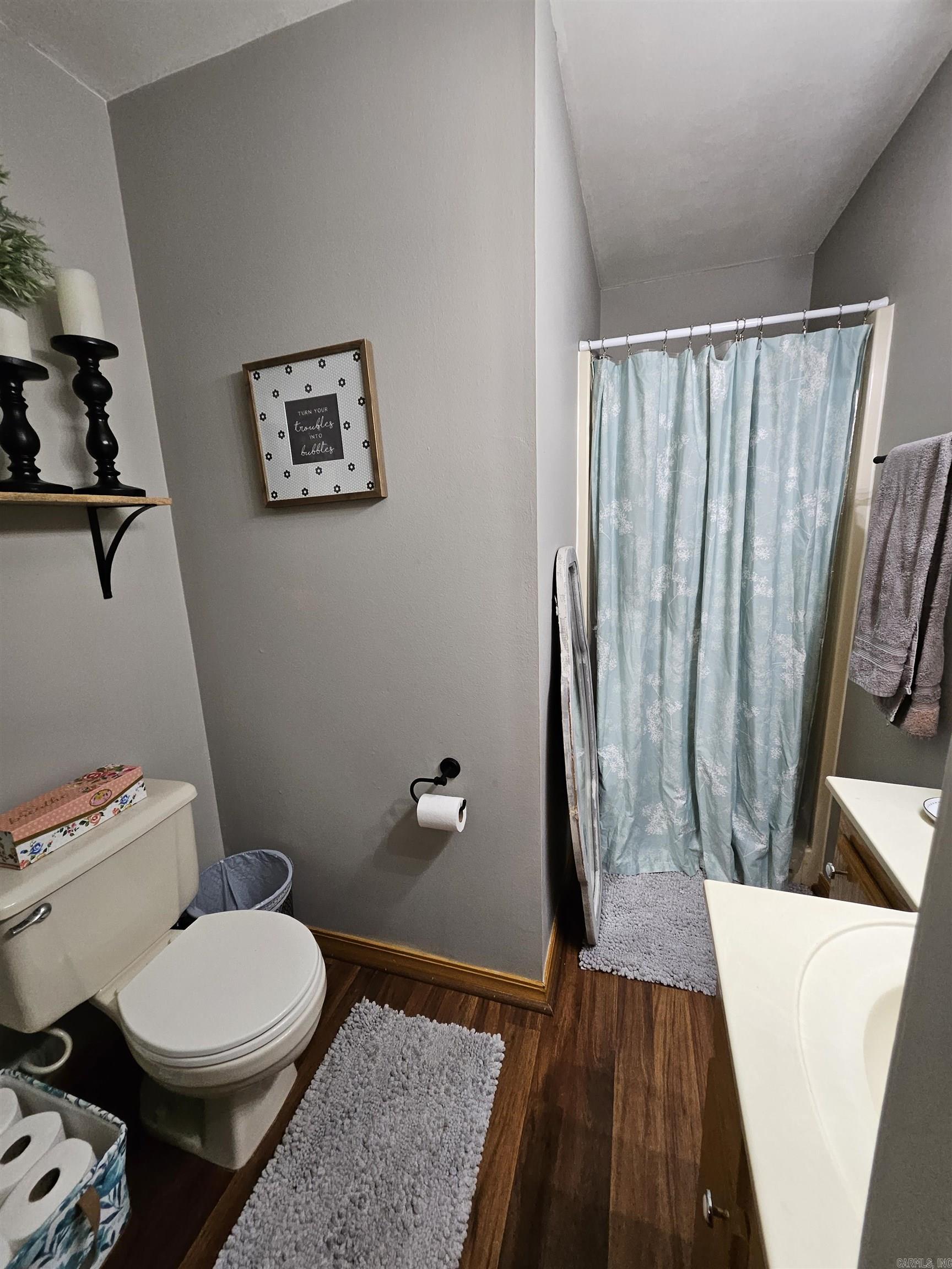 FORREST ACRES OVERLOOK - Residential