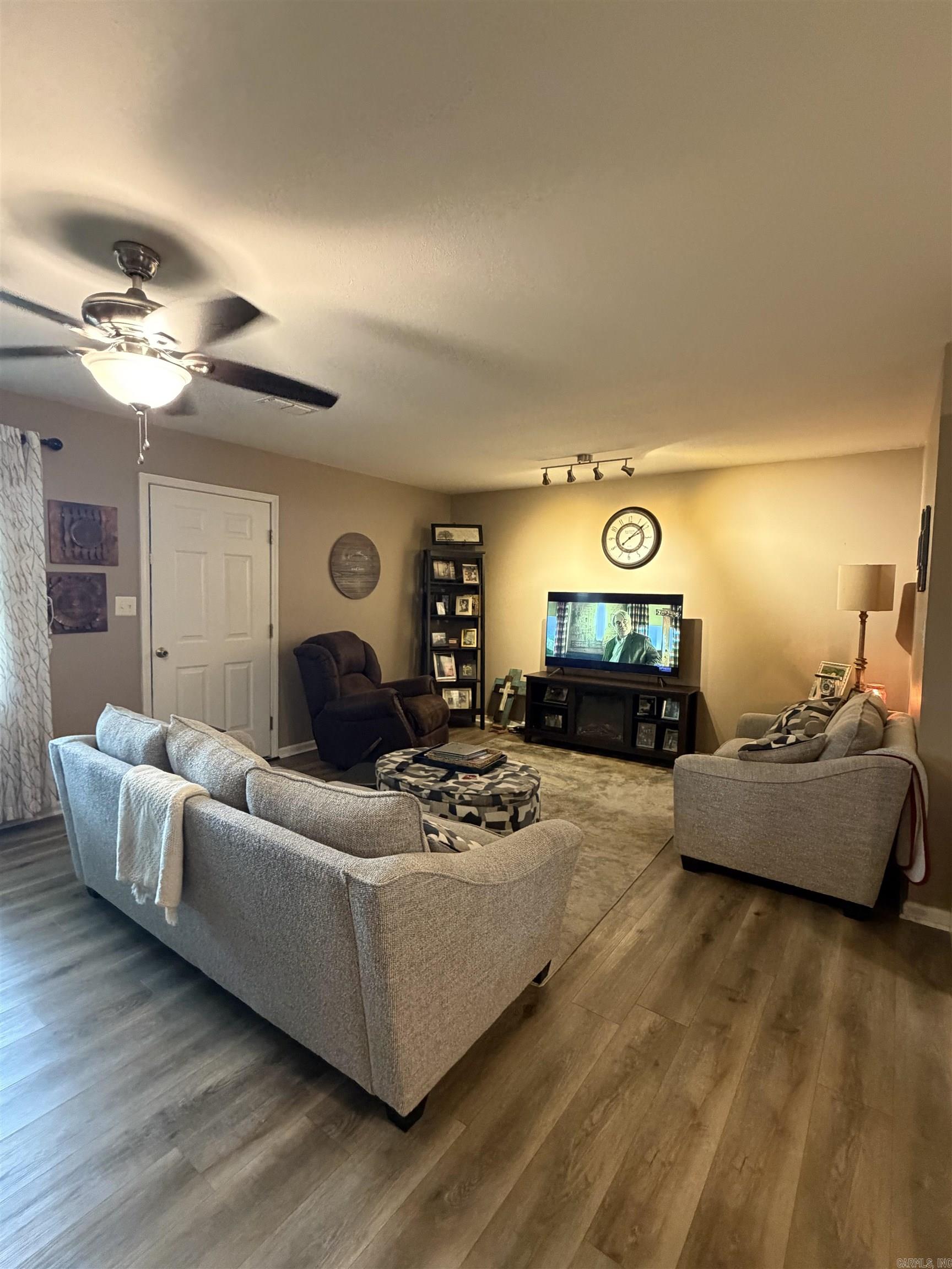 THROGMARTIN ESTATES - Residential