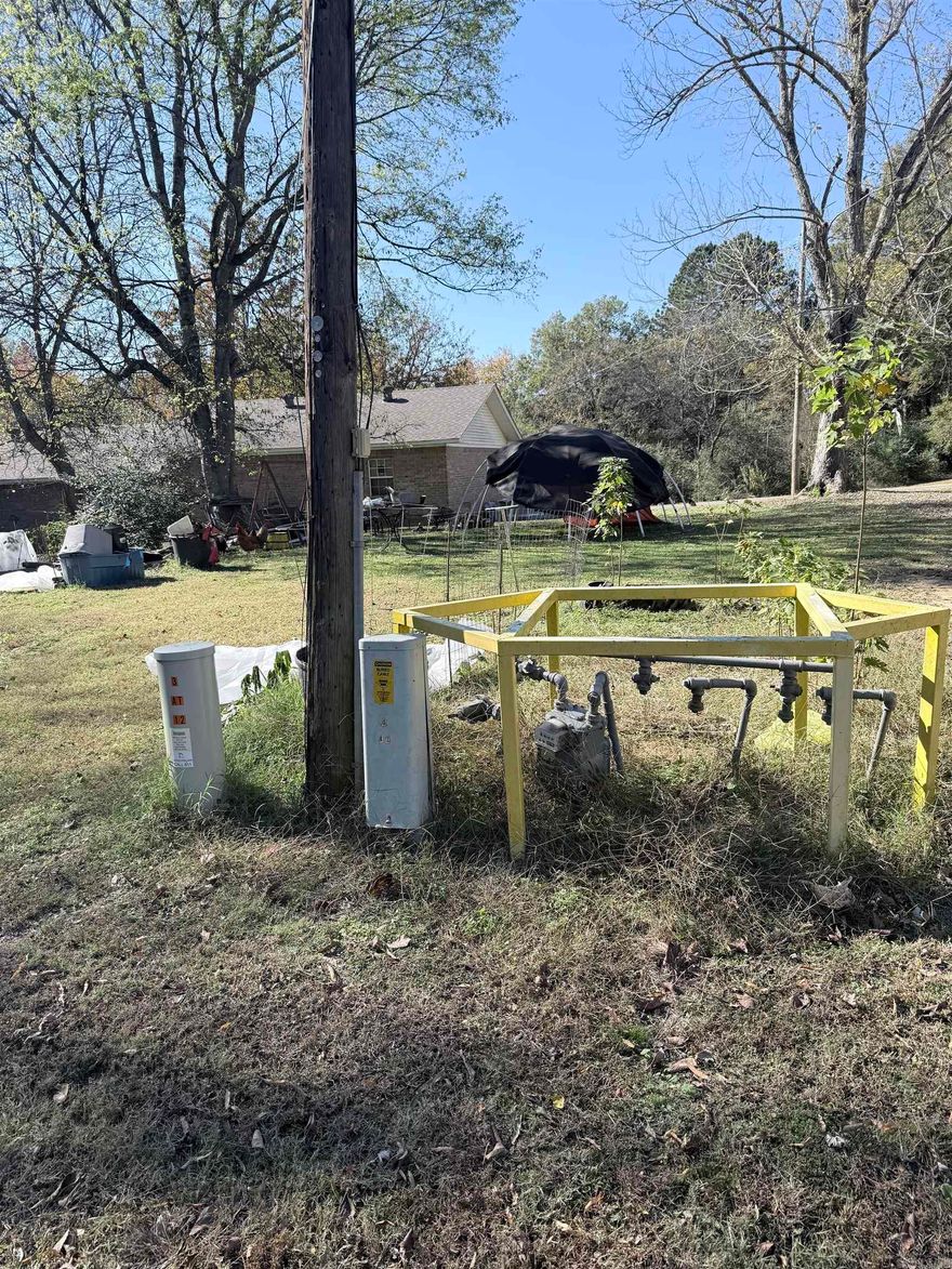 Nice Vacant Lot with Mobile home Hookup Available in Perryville.