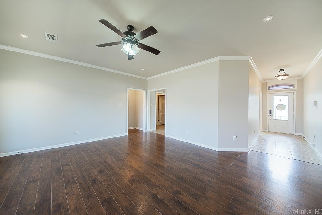 CROSS CREEK - Residential