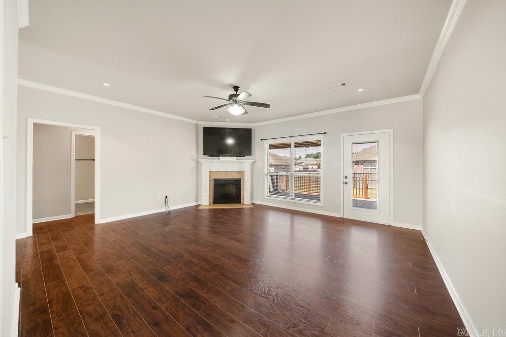 CROSS CREEK - Residential