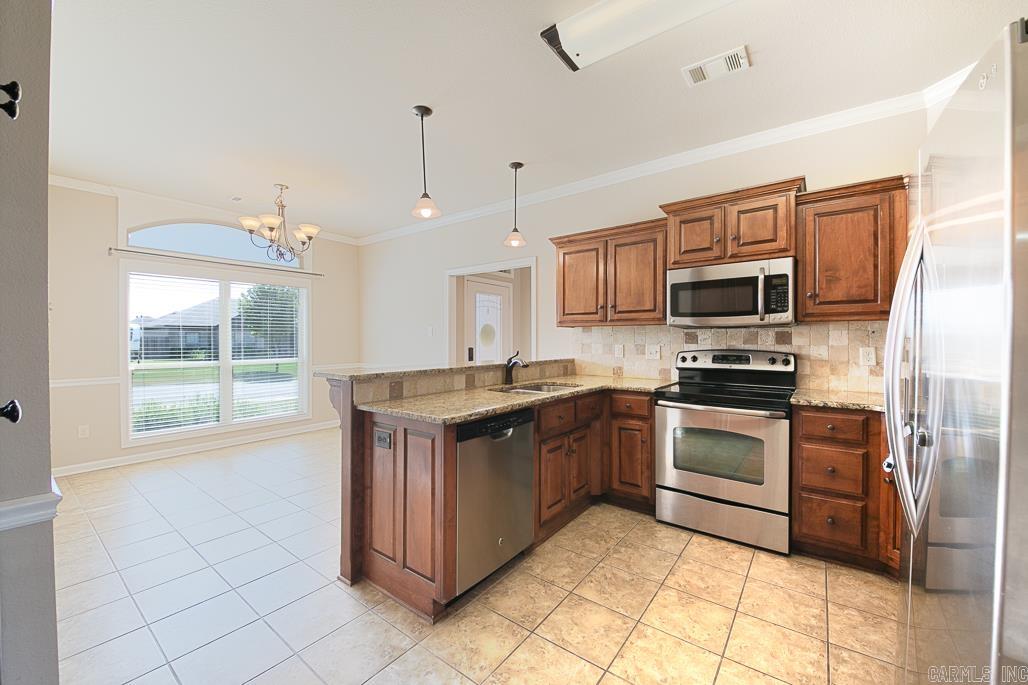 CROSS CREEK - Residential