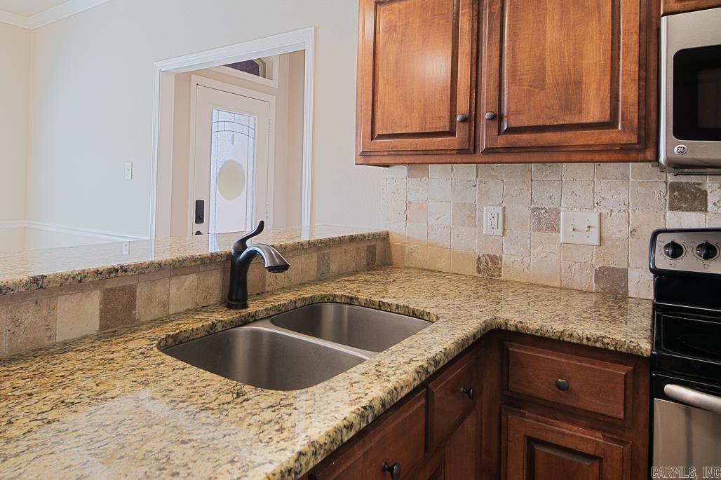 CROSS CREEK - Residential