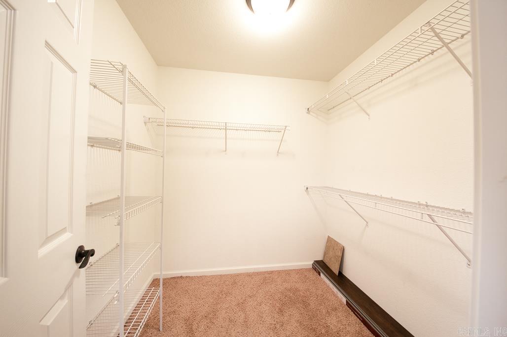 CROSS CREEK - Residential