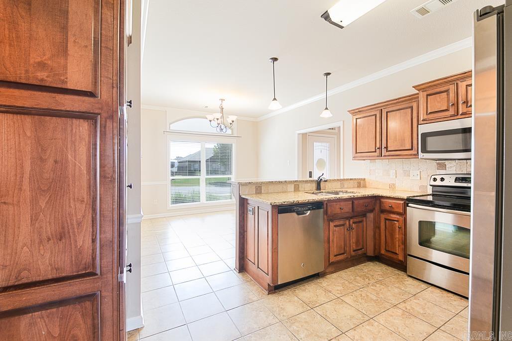 CROSS CREEK - Residential