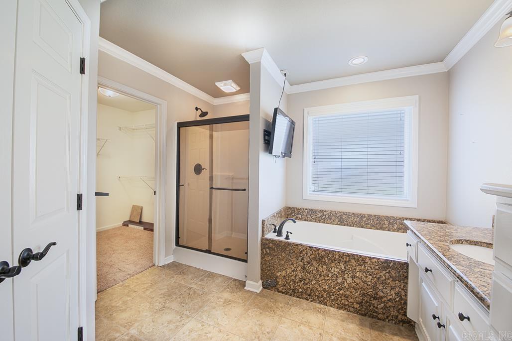 CROSS CREEK - Residential