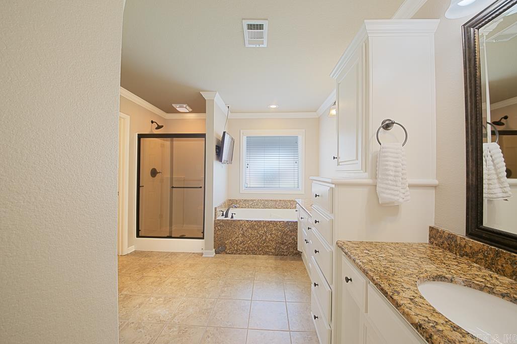 CROSS CREEK - Residential