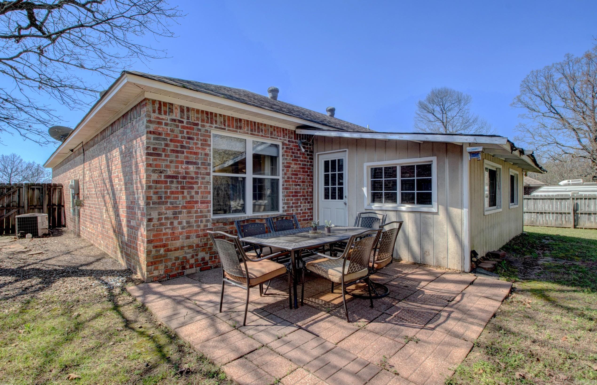 CROOKED CREEK - Residential