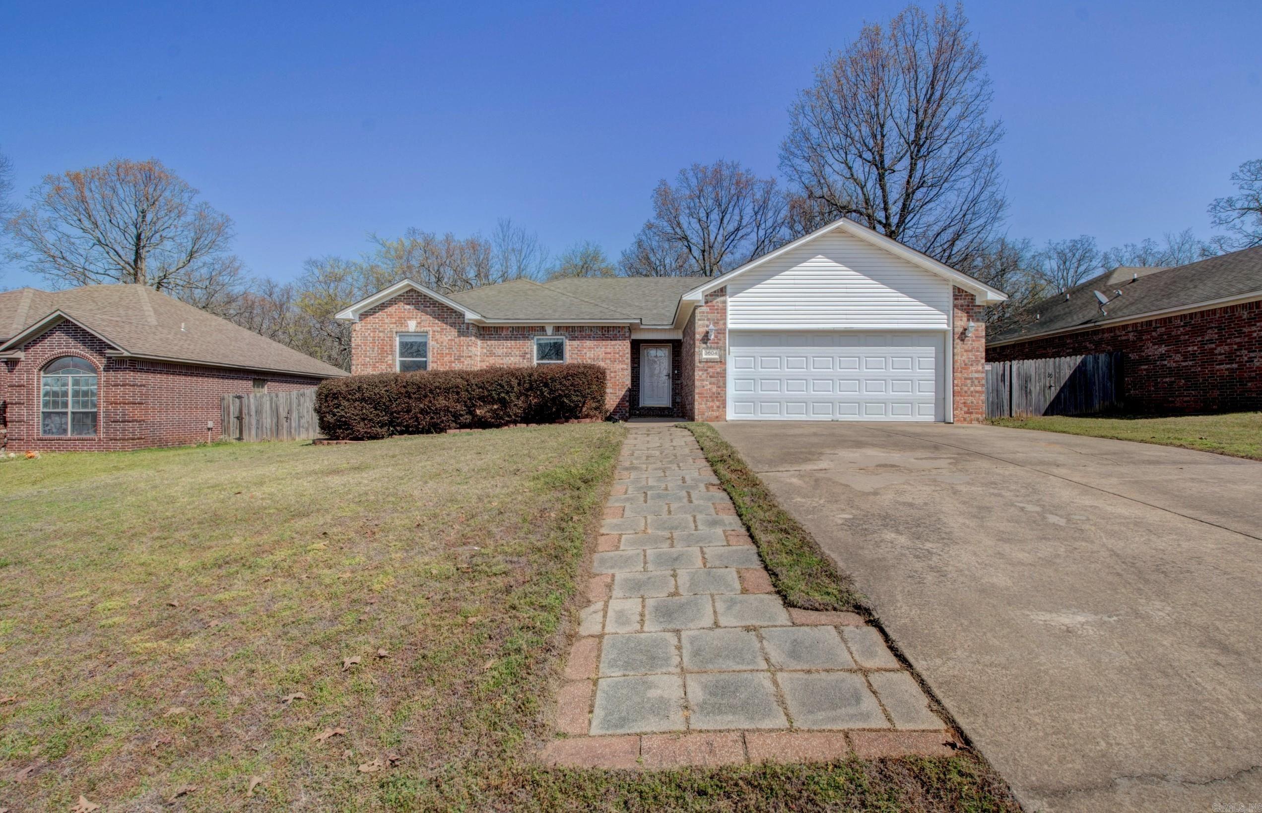 CROOKED CREEK - Residential