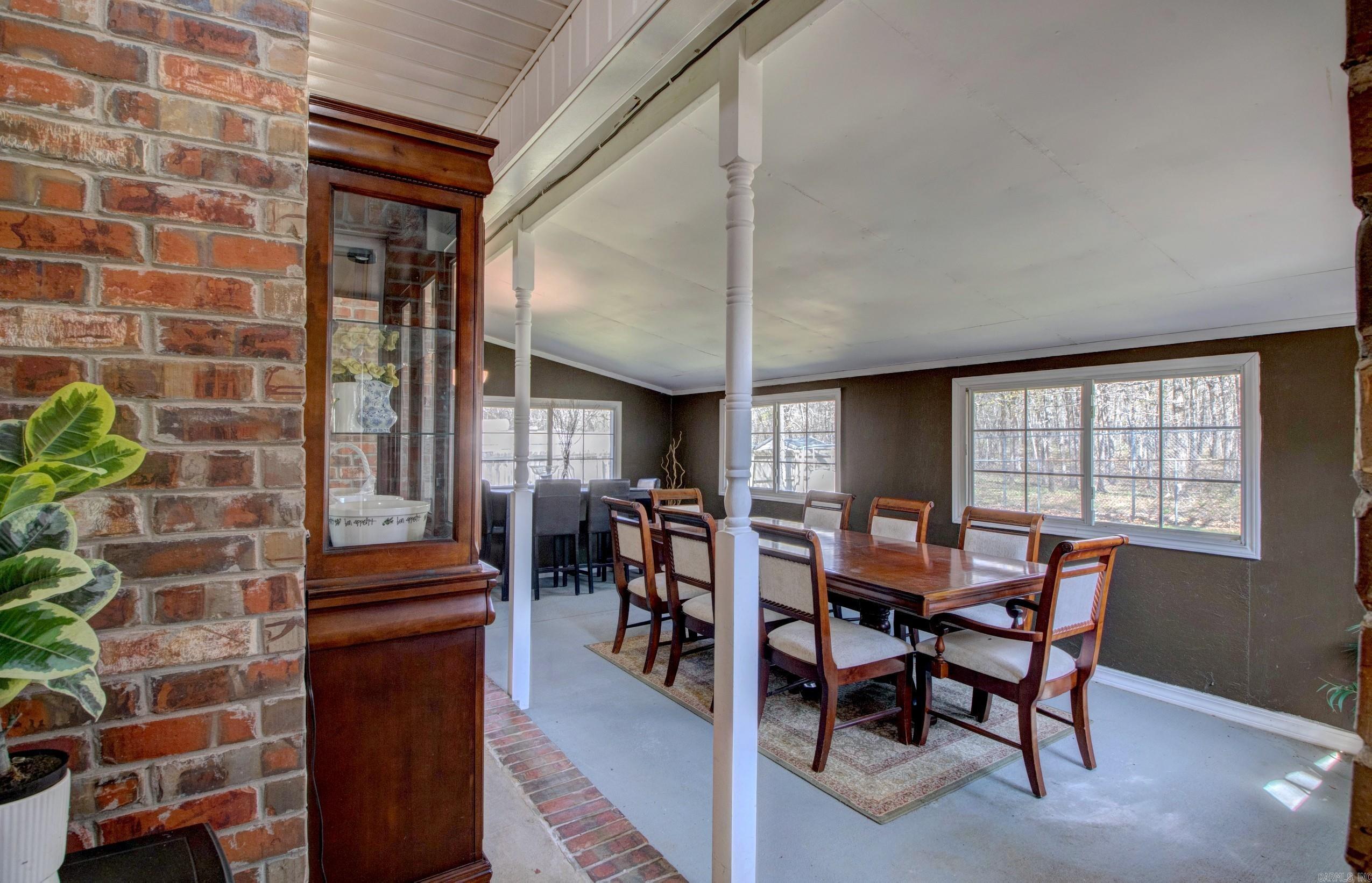 CROOKED CREEK - Residential