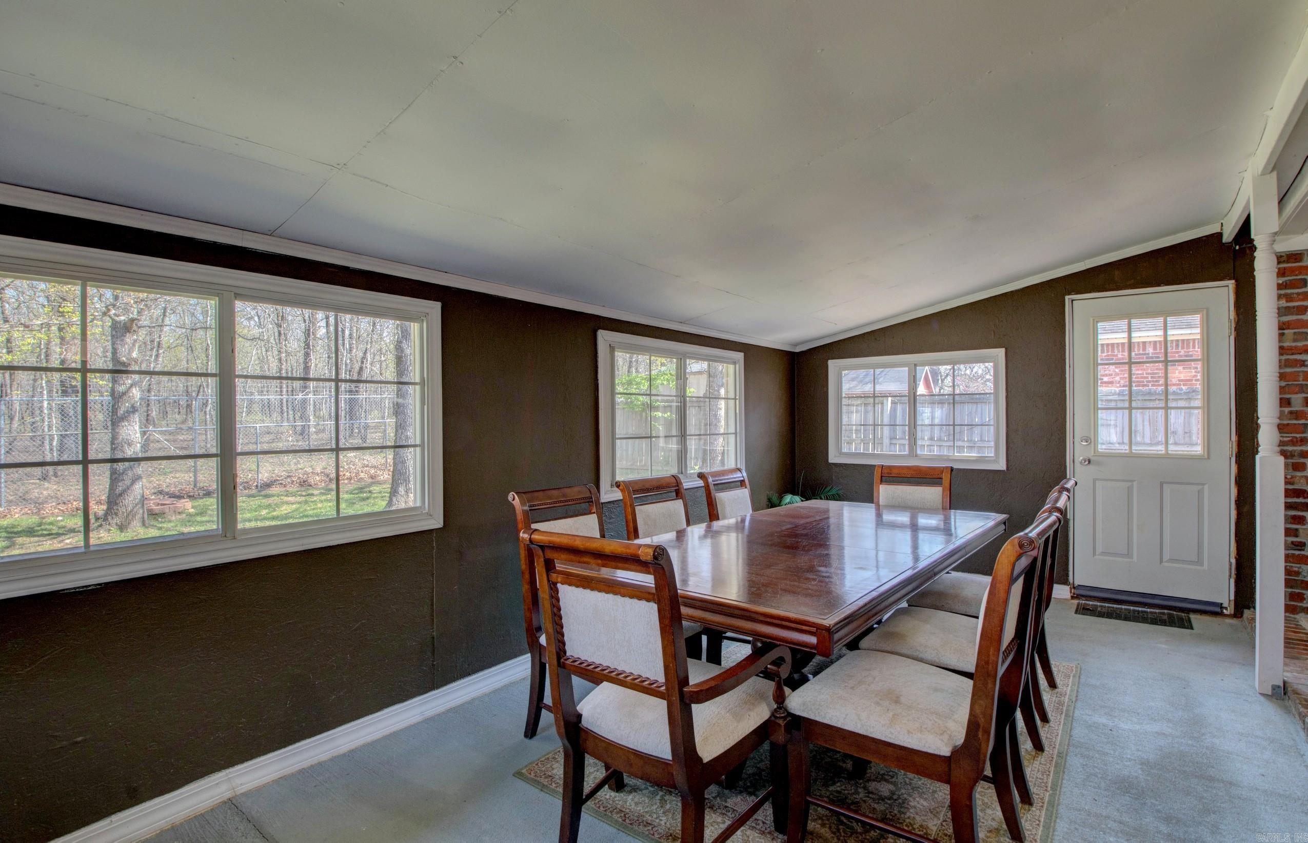 CROOKED CREEK - Residential