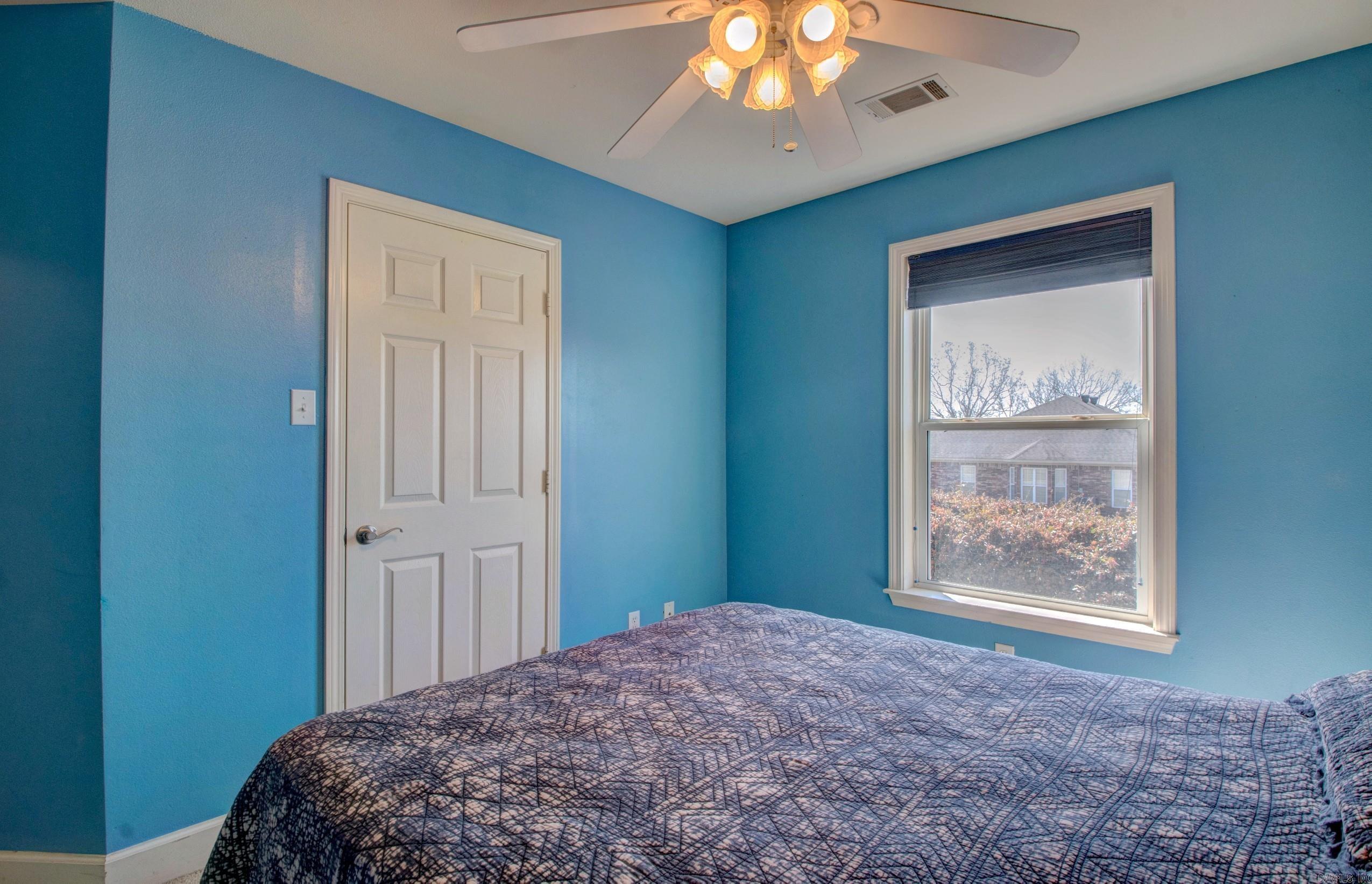 CROOKED CREEK - Residential