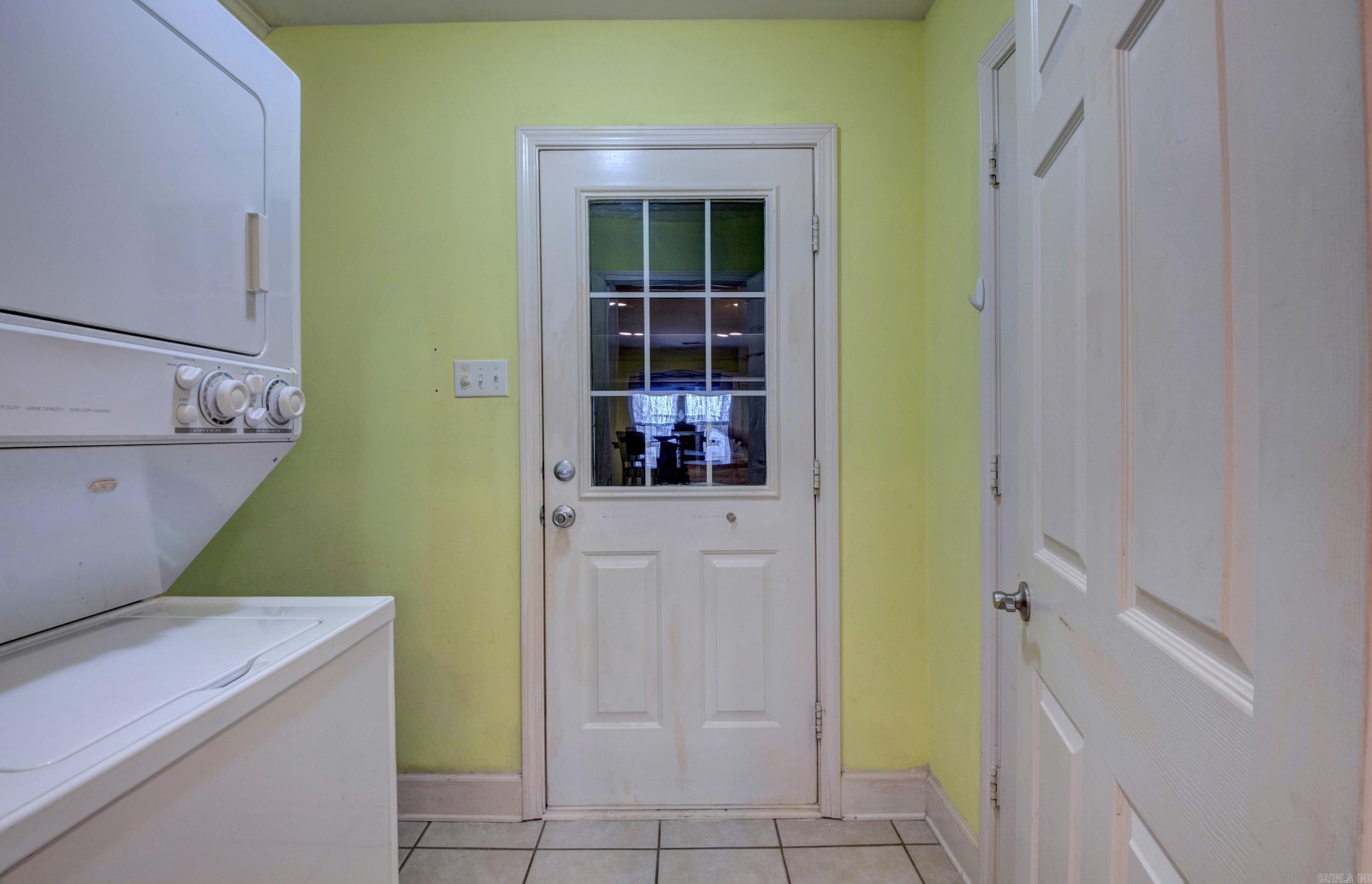 CROOKED CREEK - Residential