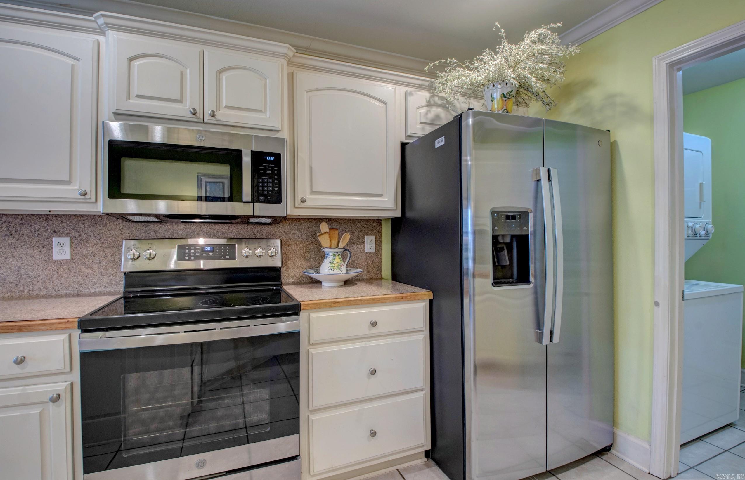 CROOKED CREEK - Residential