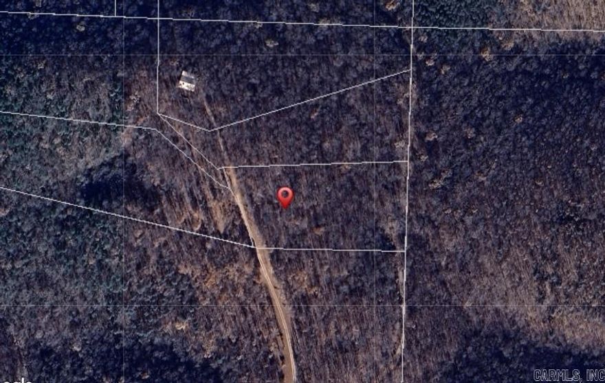 Looking for private setting with a convenient location, take a look!  4 acres of nice, wooded land located between the town of Mountain View and the beautiful White River.  Build your dream home and enjoy the peaceful setting and watch the deer and turkey or park your RV and use it as your weekend get-away.