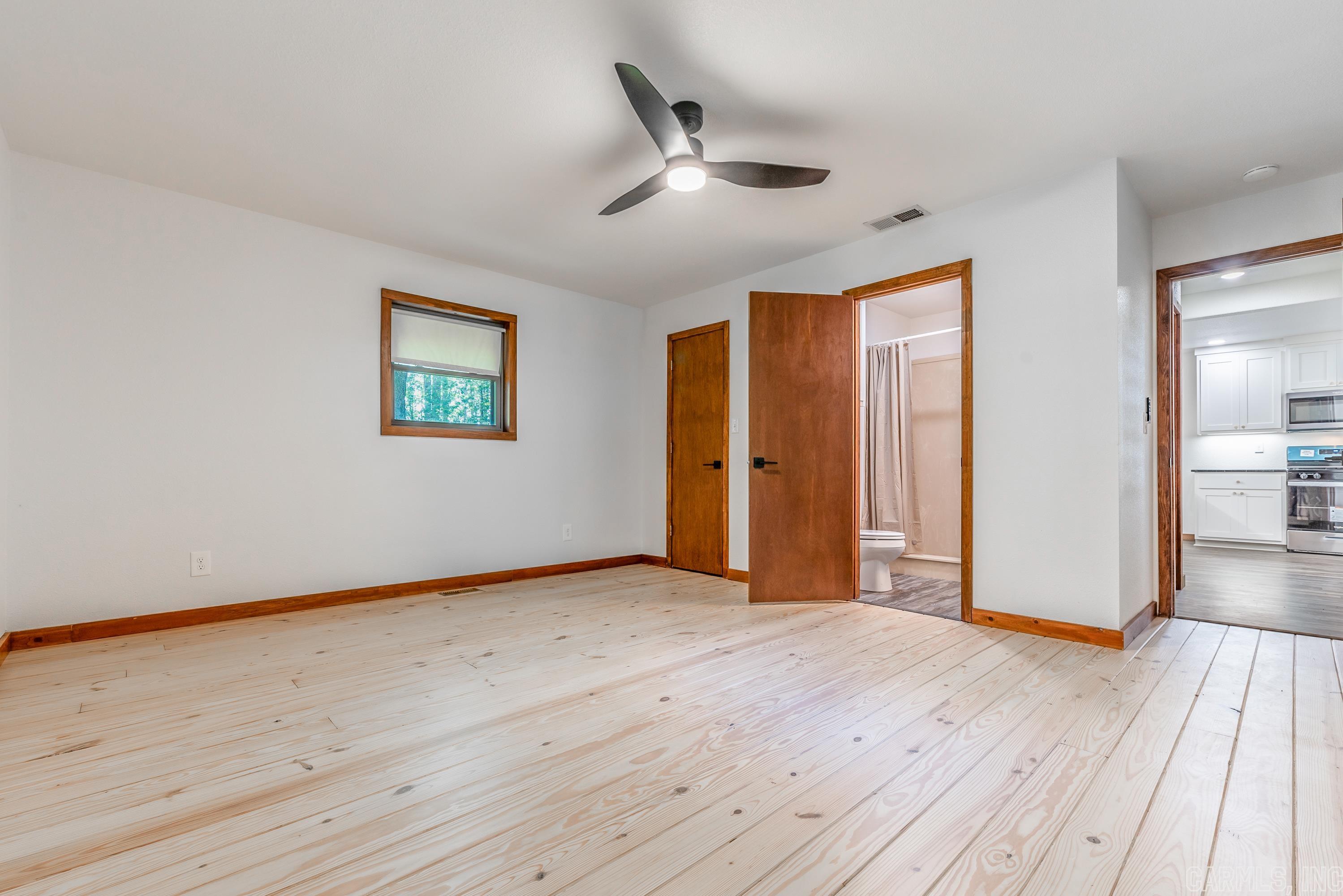 THARPS WHISPERING PINES - Residential