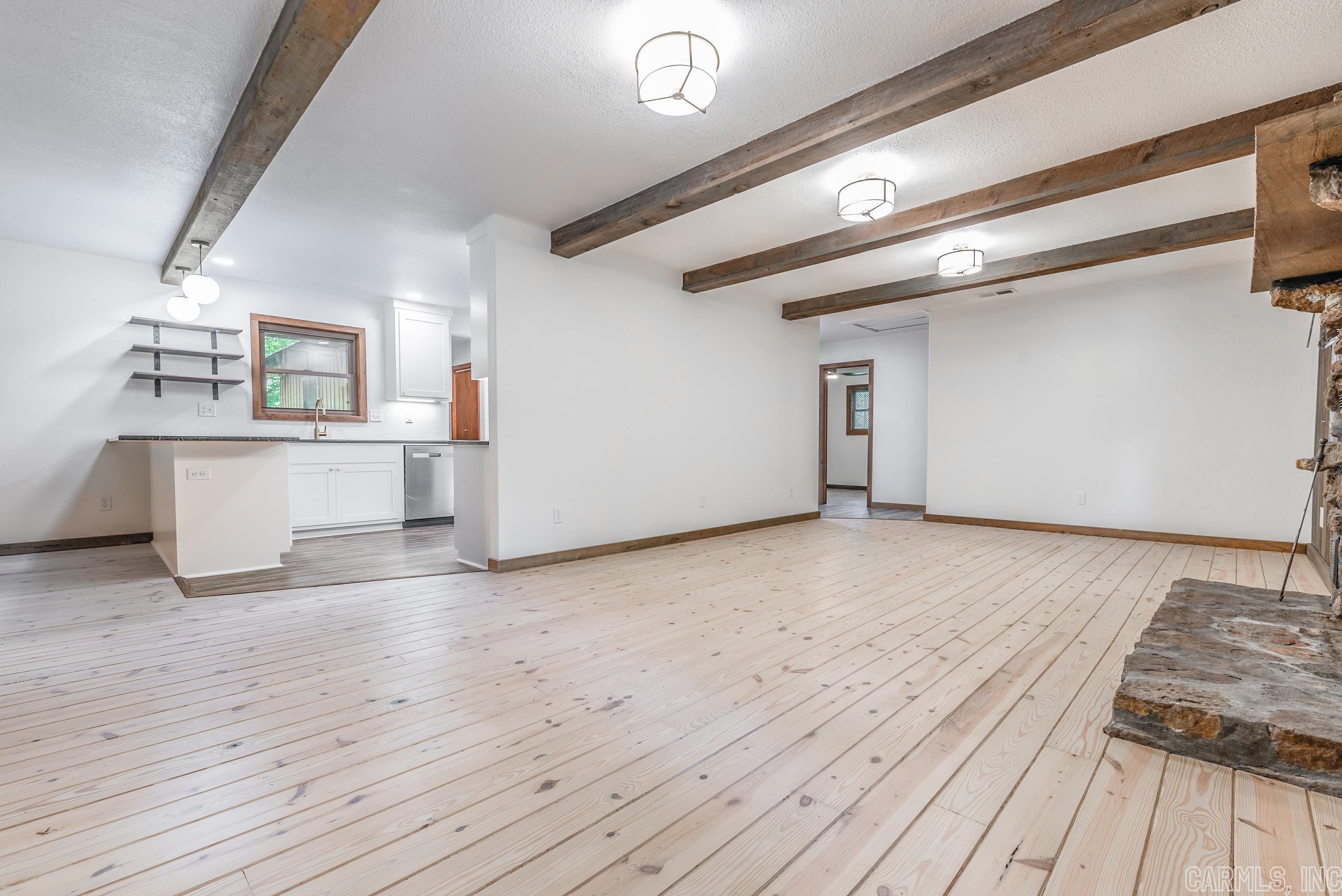 THARPS WHISPERING PINES - Residential