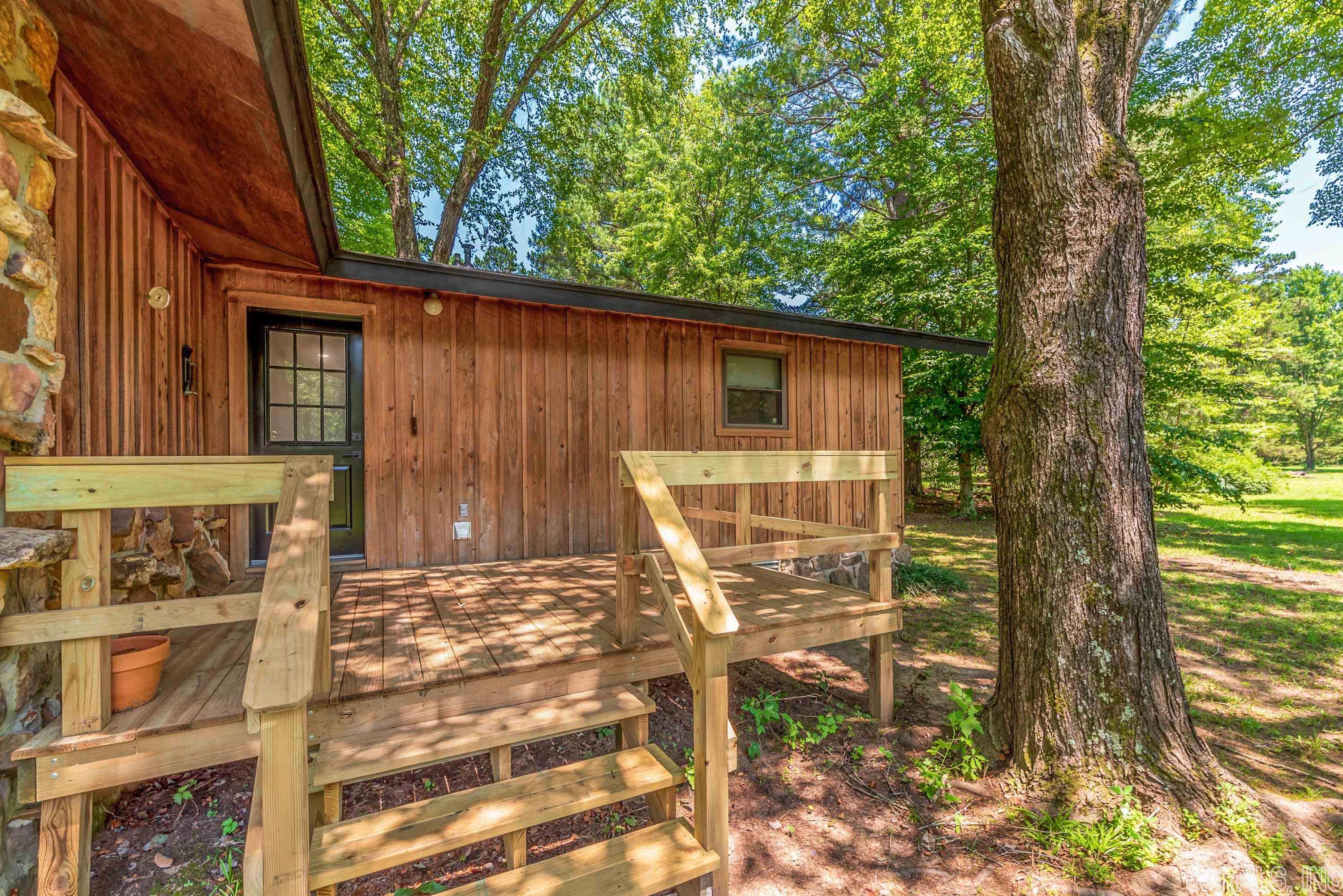 THARPS WHISPERING PINES - Residential