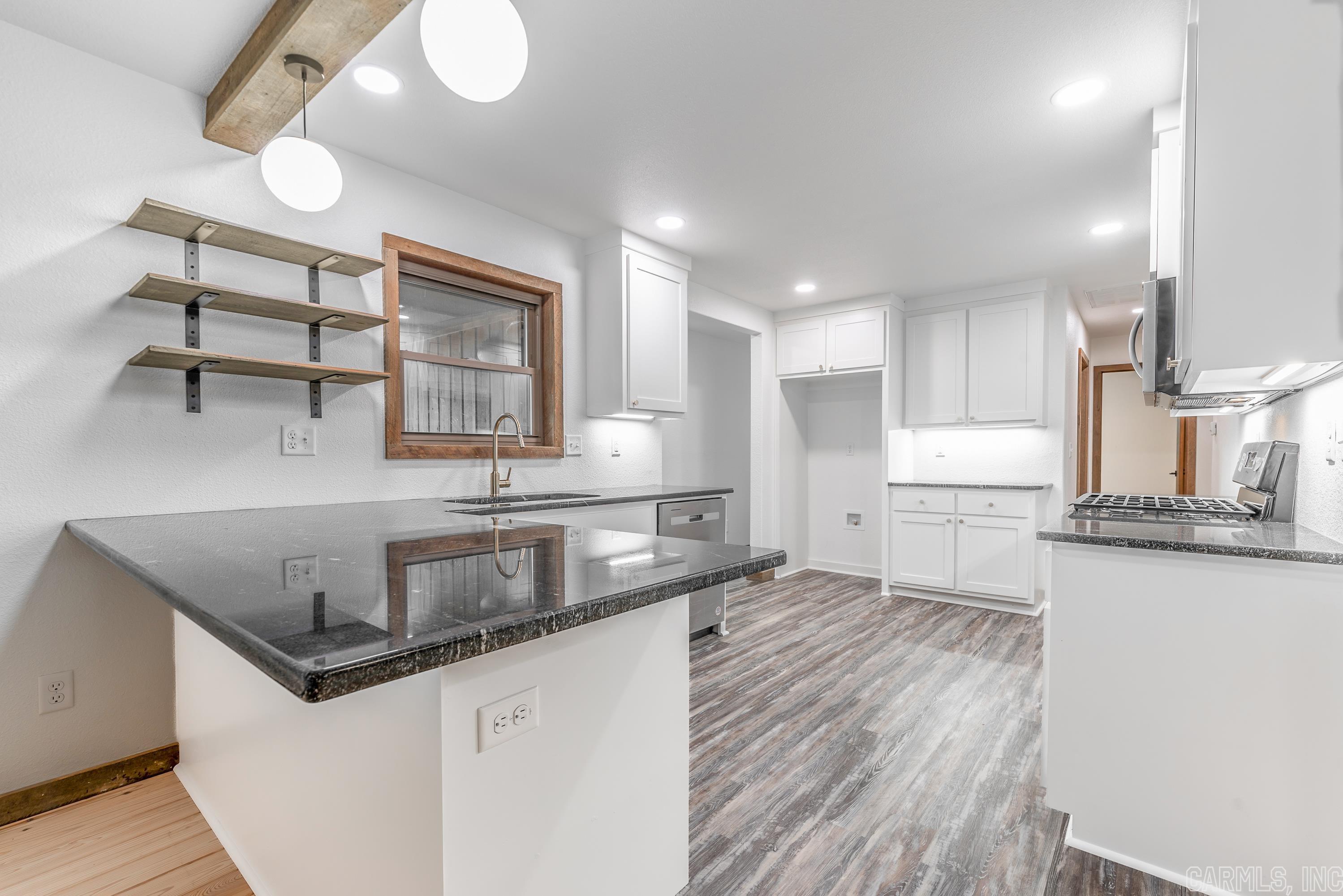 THARPS WHISPERING PINES - Residential