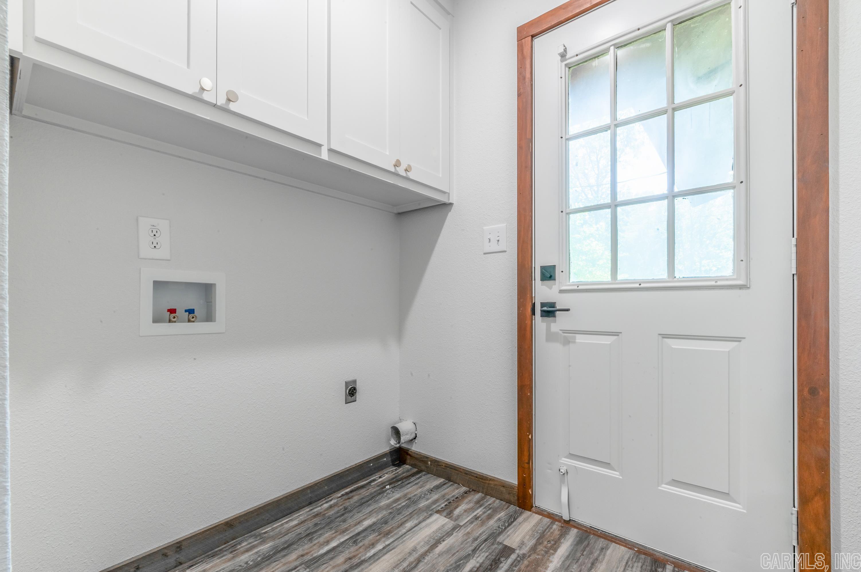 THARPS WHISPERING PINES - Residential