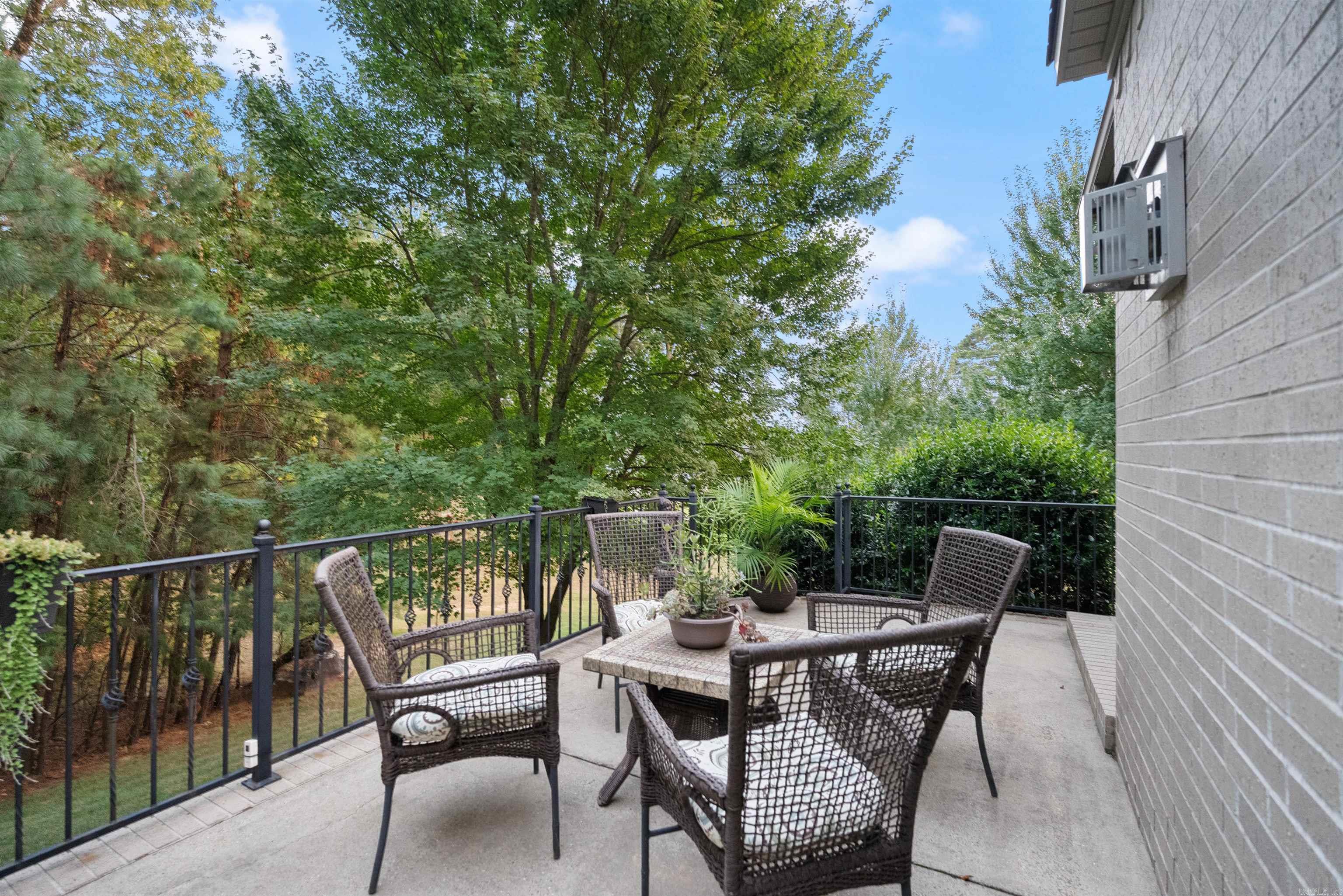 RIVER CREST ESTATES P.R.D. - Residential