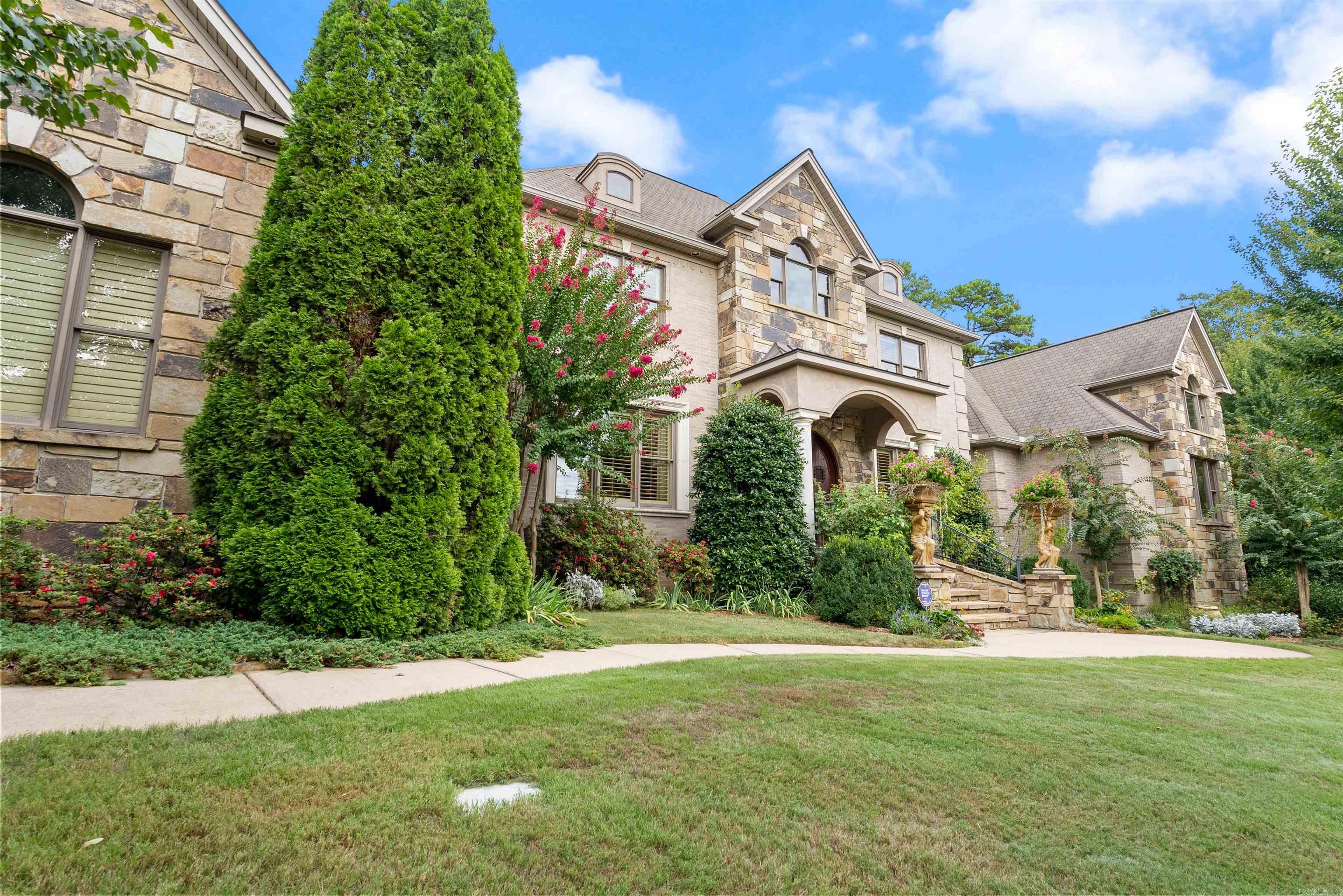 RIVER CREST ESTATES P.R.D. - Residential