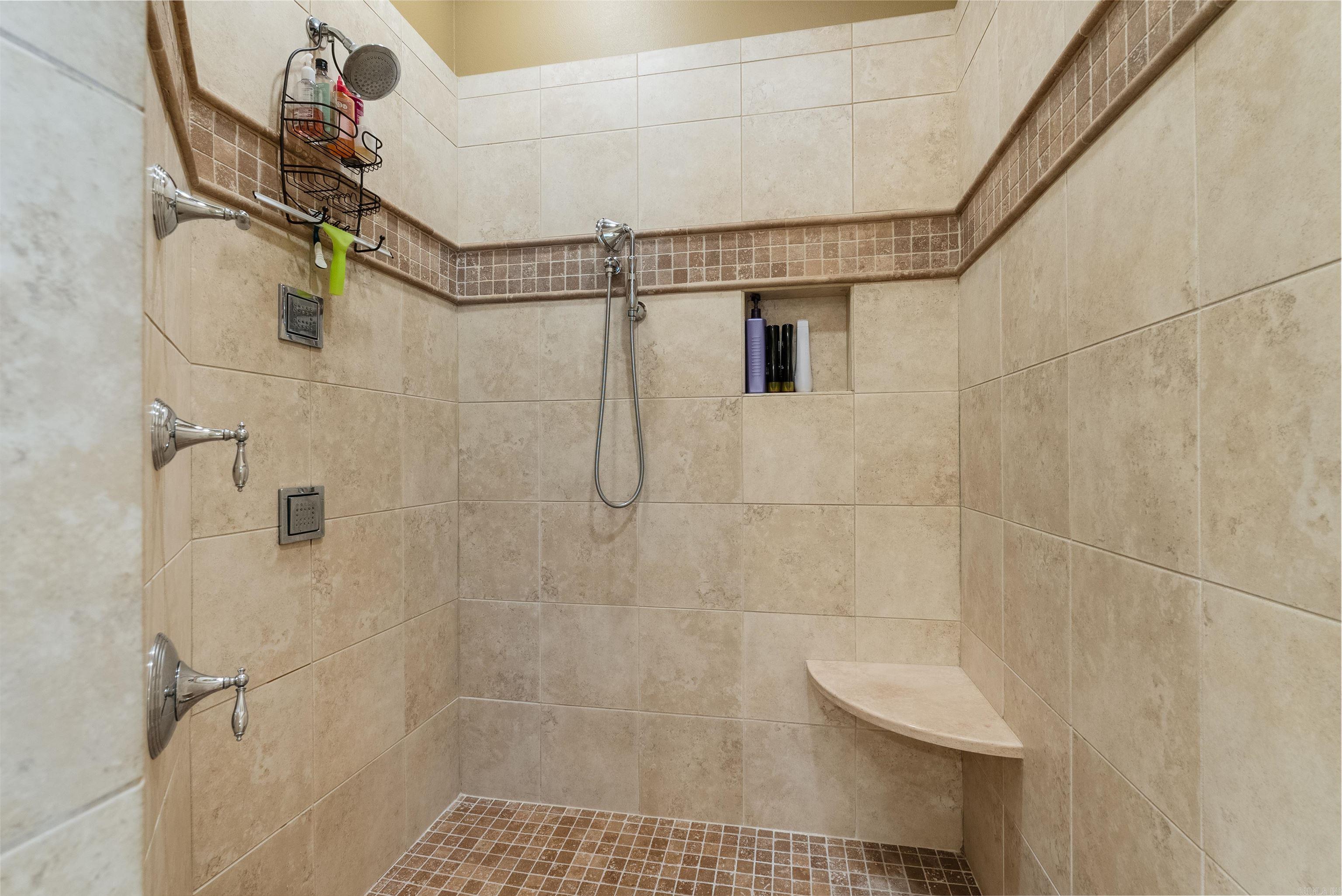 RIVER CREST ESTATES P.R.D. - Residential