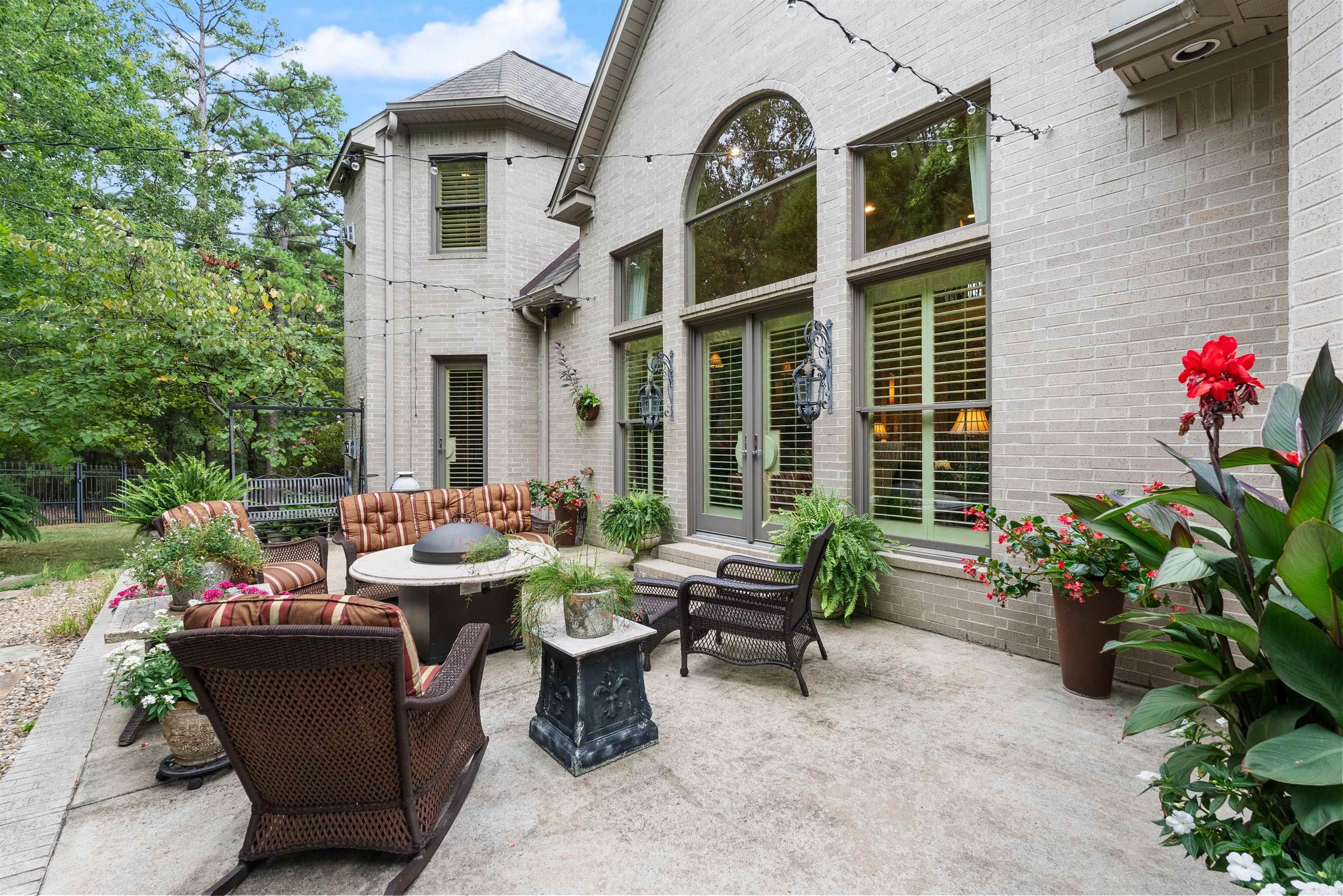 RIVER CREST ESTATES P.R.D. - Residential