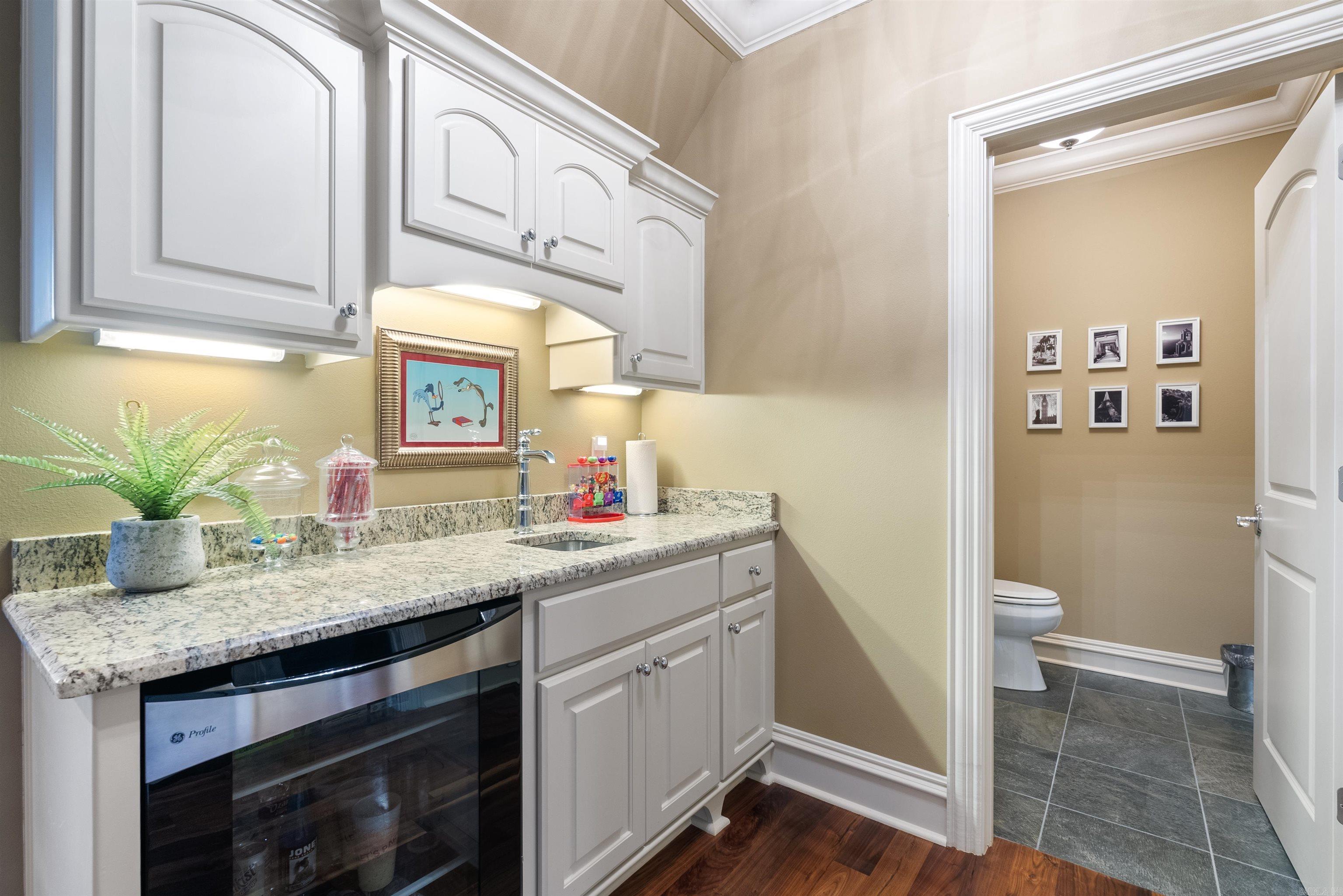 RIVER CREST ESTATES P.R.D. - Residential