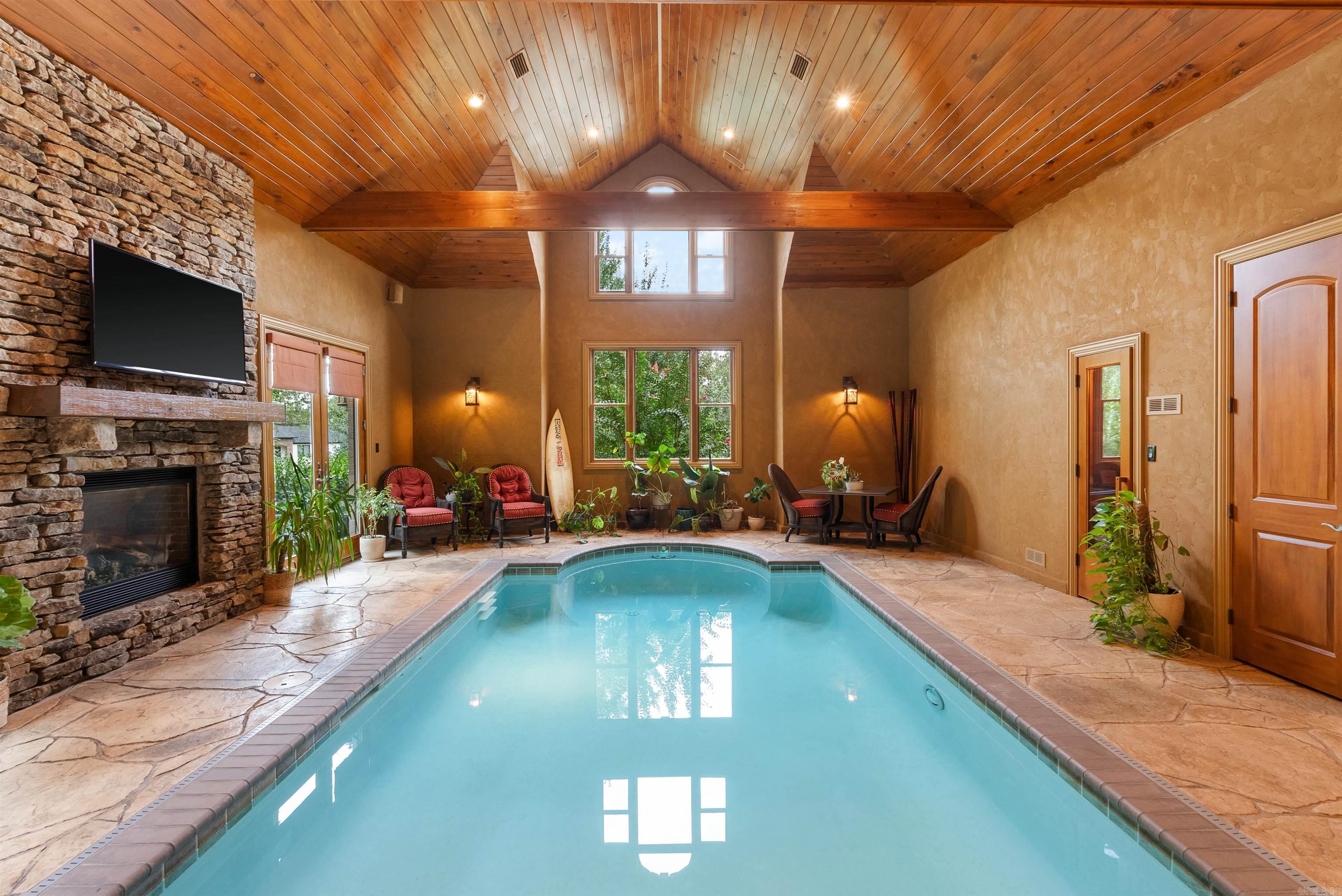 RIVER CREST ESTATES P.R.D. - Residential