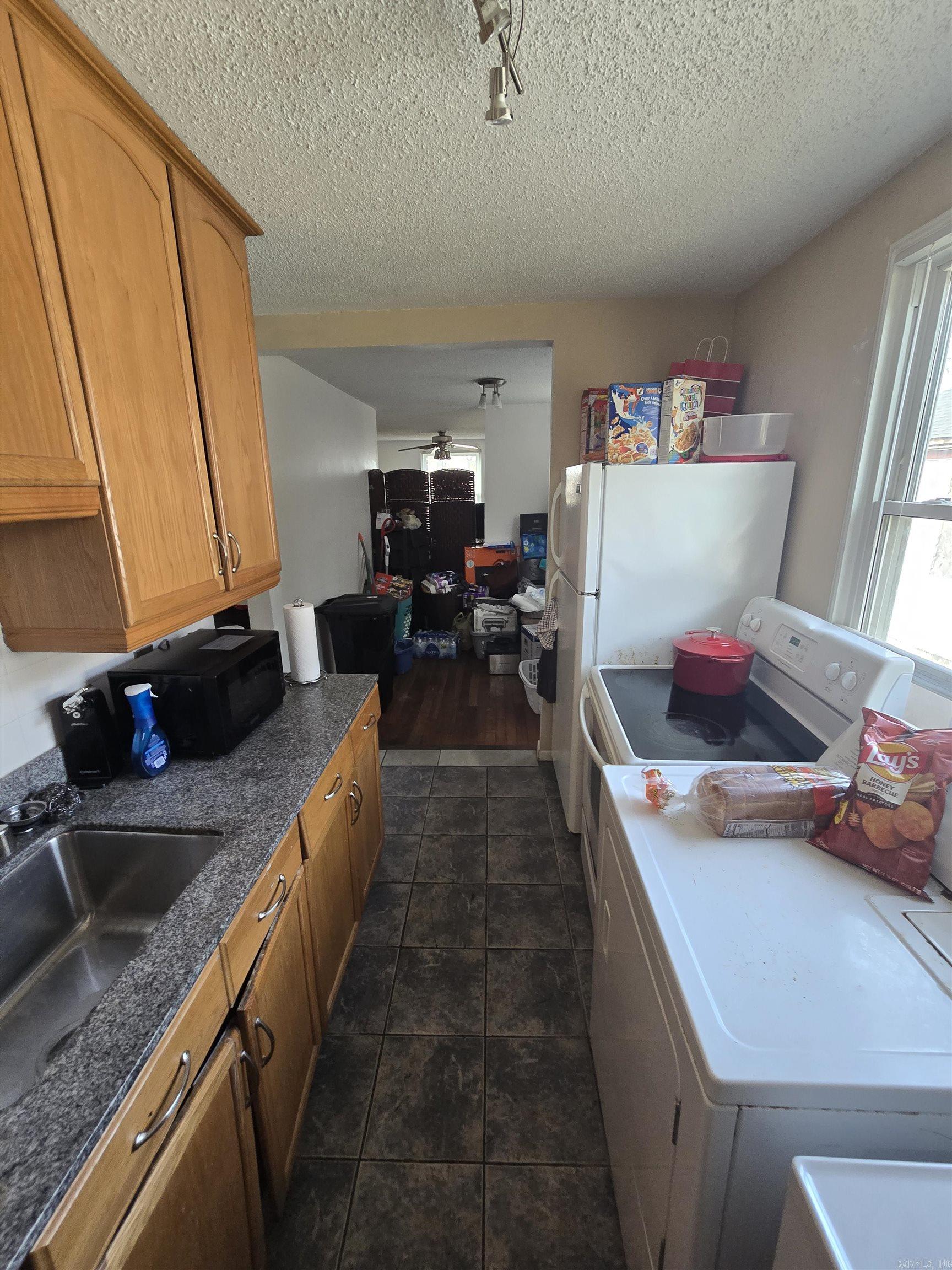 CHERRY & COX - Residential