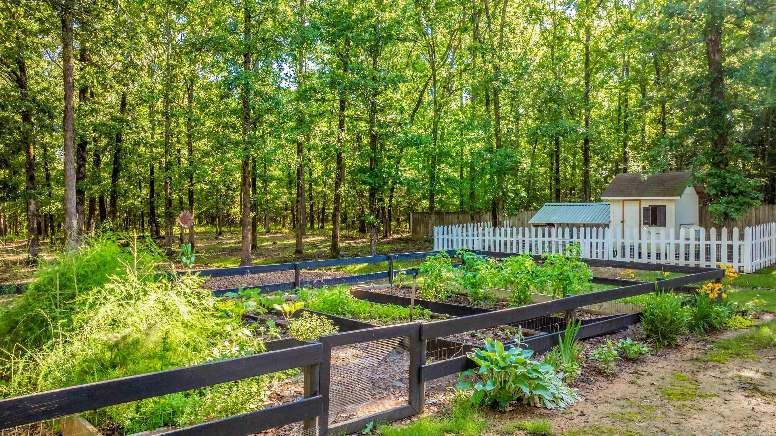 ROLAND WEST - Residential