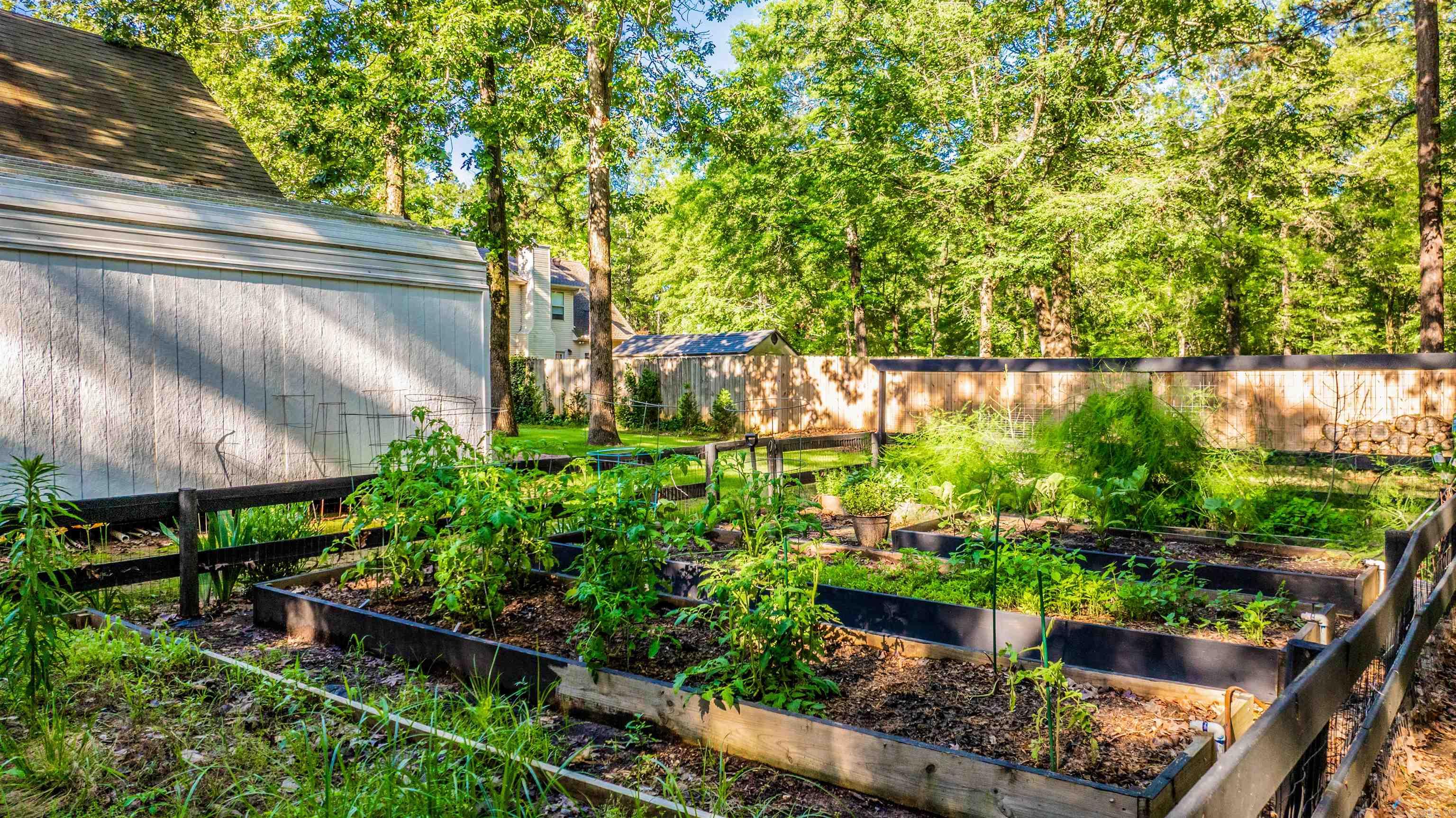 ROLAND WEST - Residential