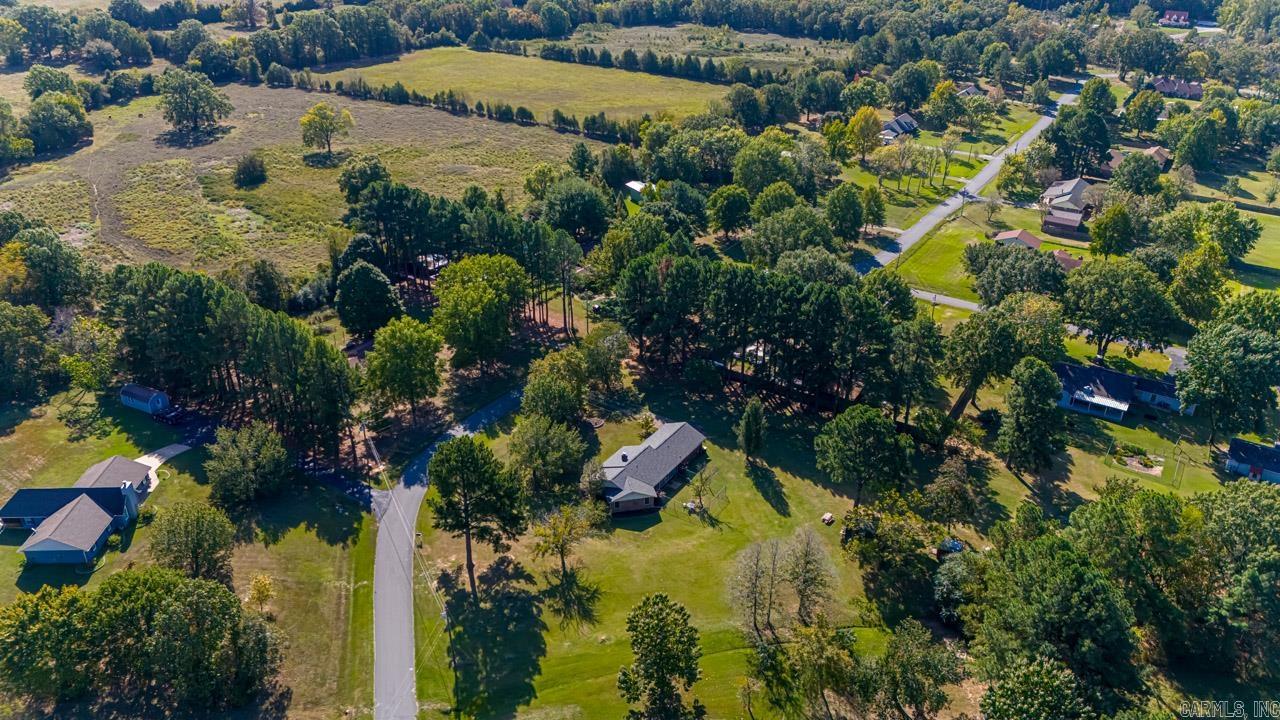 CREEKSIDE COUNTRY - Residential