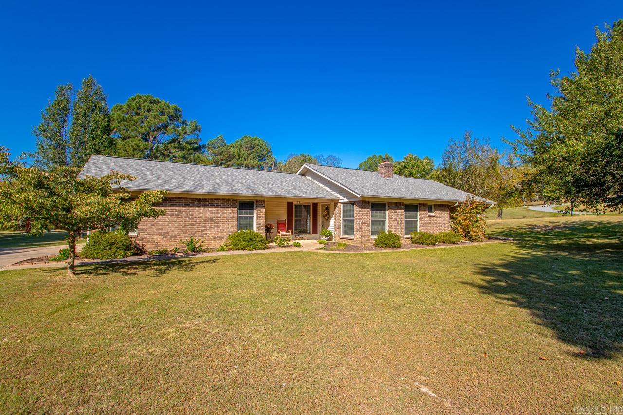 CREEKSIDE COUNTRY - Residential