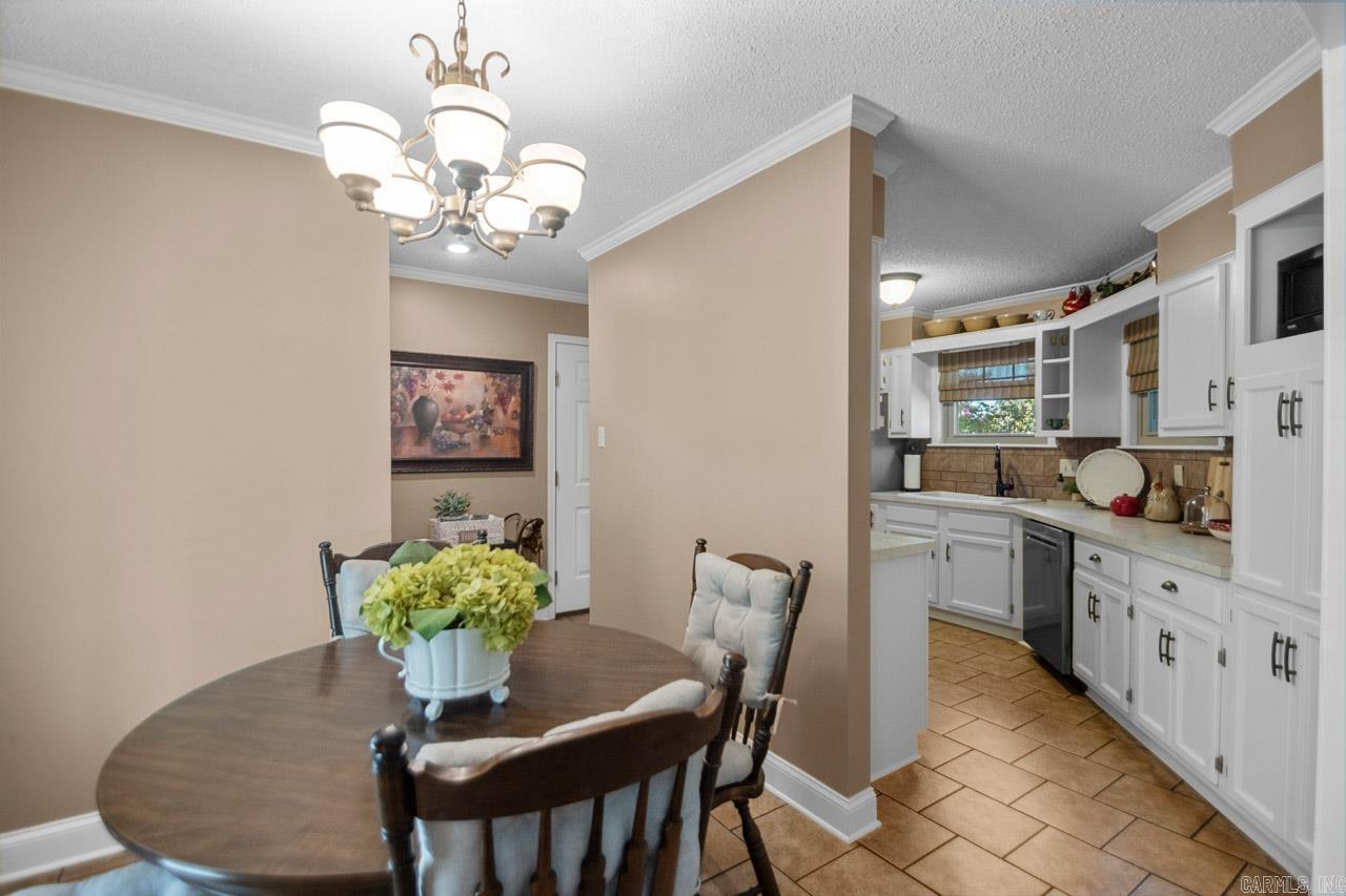 CREEKSIDE COUNTRY - Residential