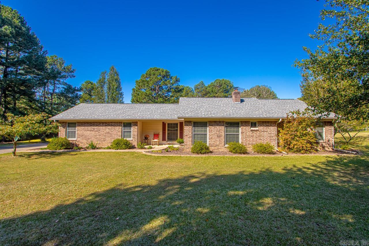 CREEKSIDE COUNTRY - Residential